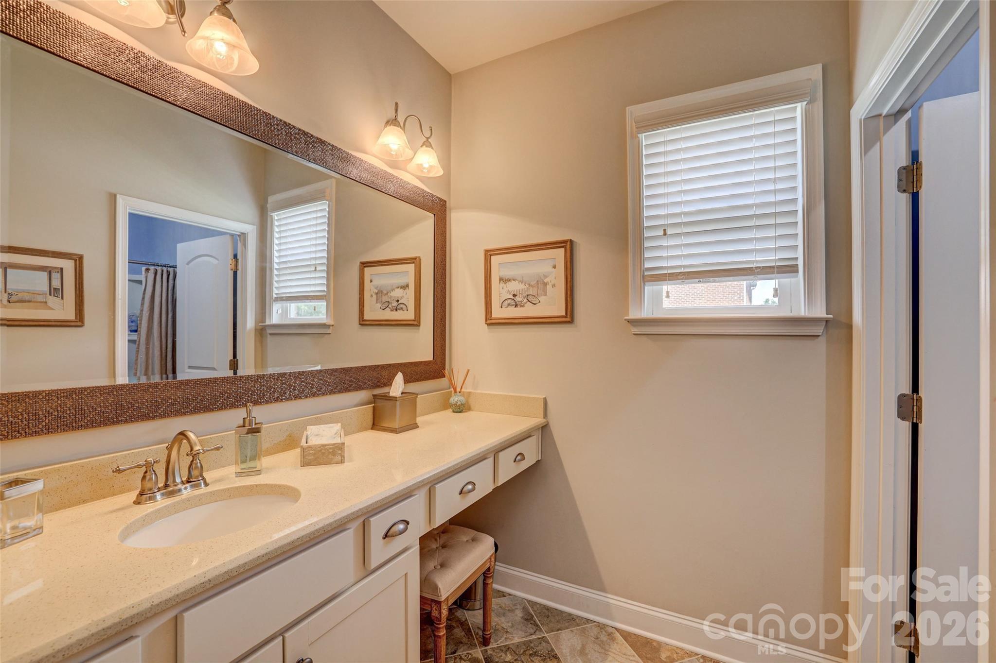 2084 Fuera Road Property Photo 28