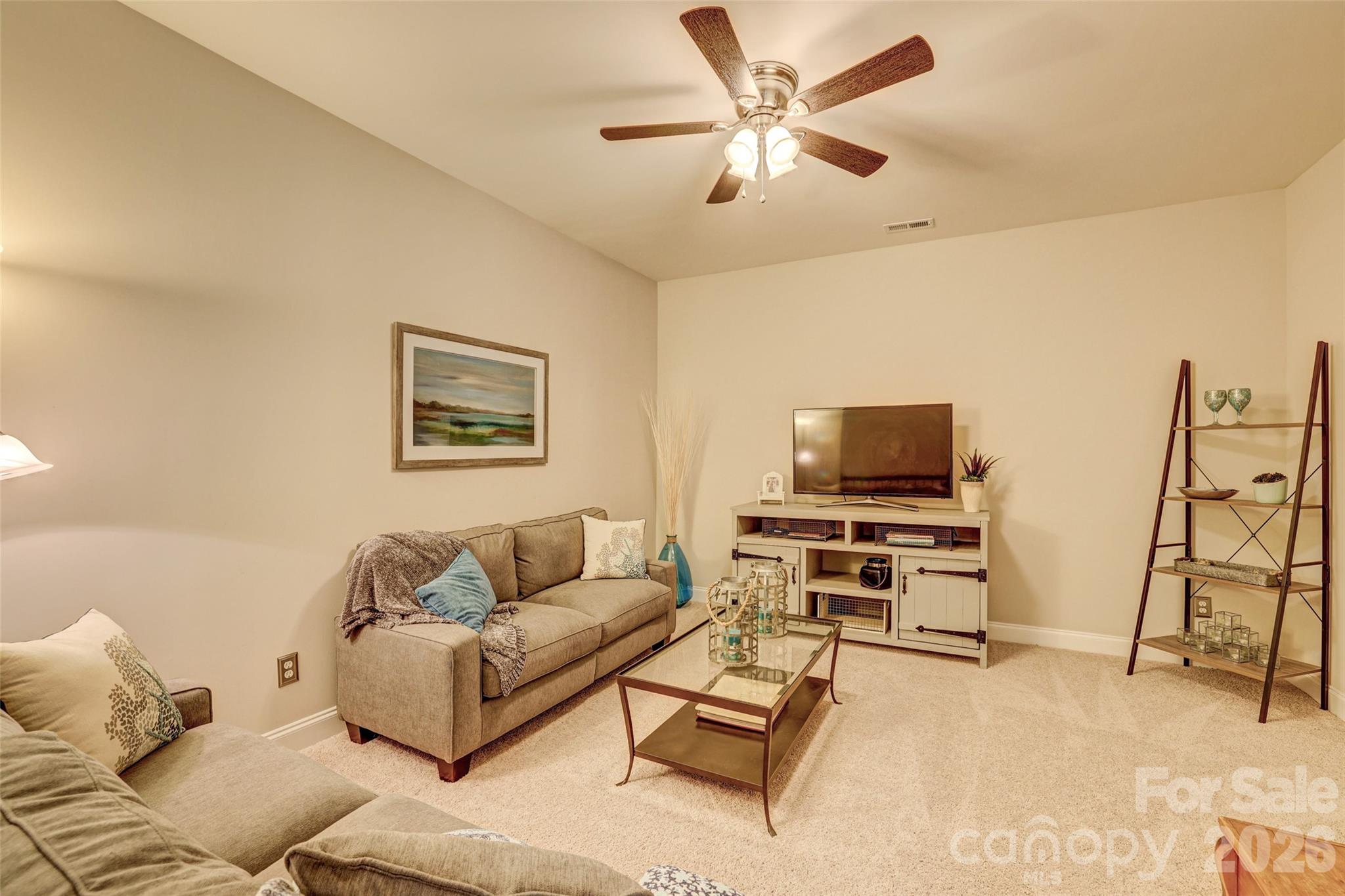 2084 Fuera Road Property Photo 34