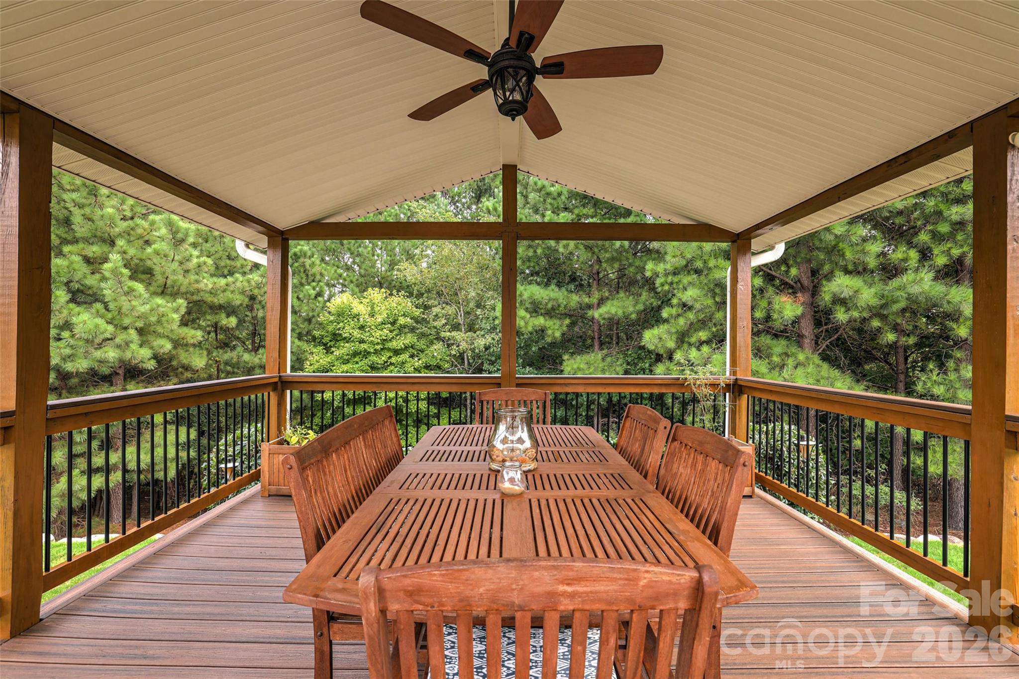 2084 Fuera Road Property Photo 40