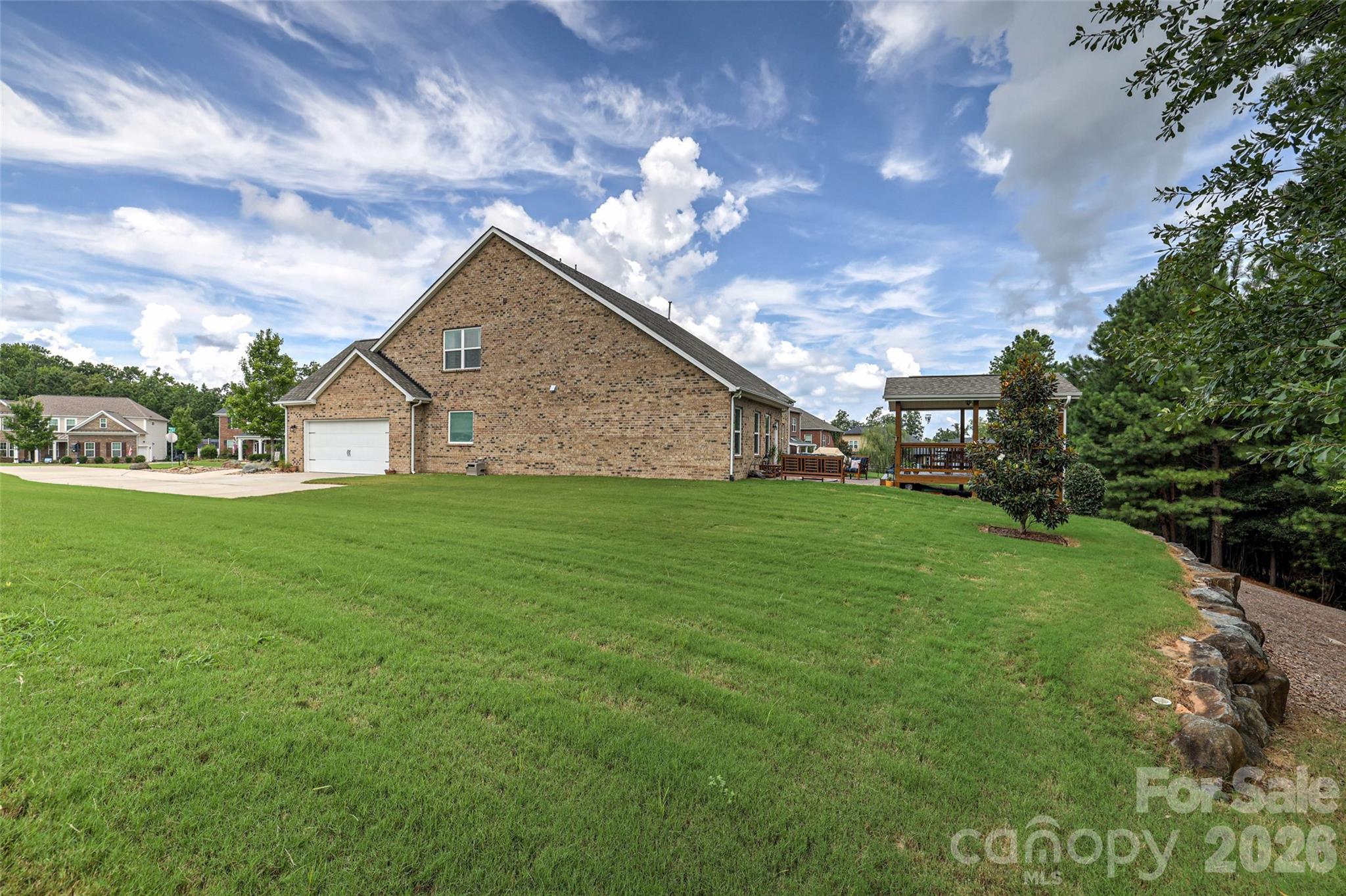 2084 Fuera Road Property Photo 43