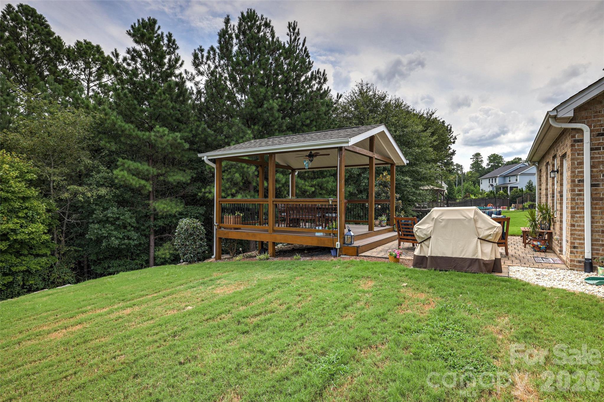 2084 Fuera Road Property Photo 46