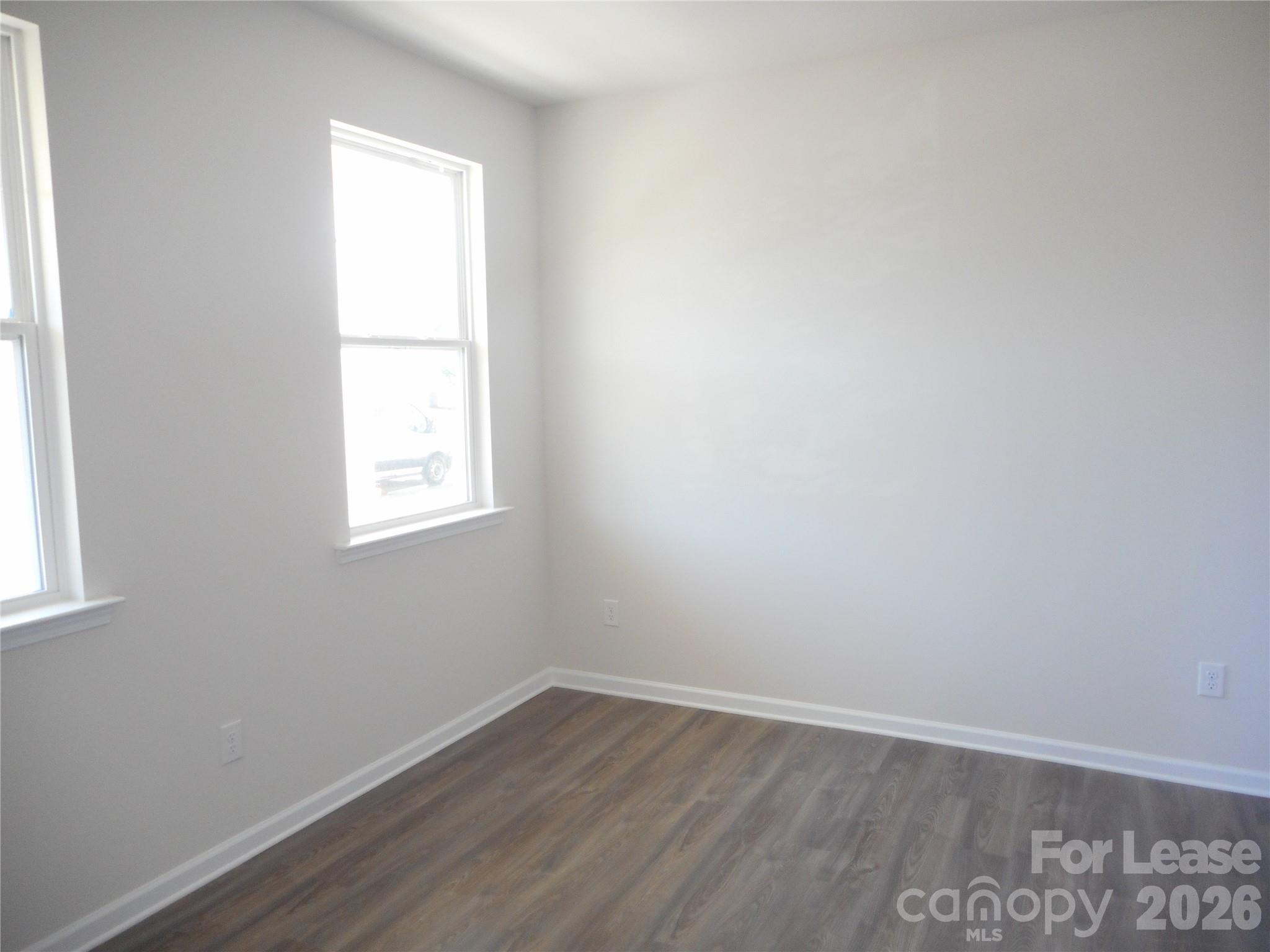 5022 Markfield Lane Property Photo 10