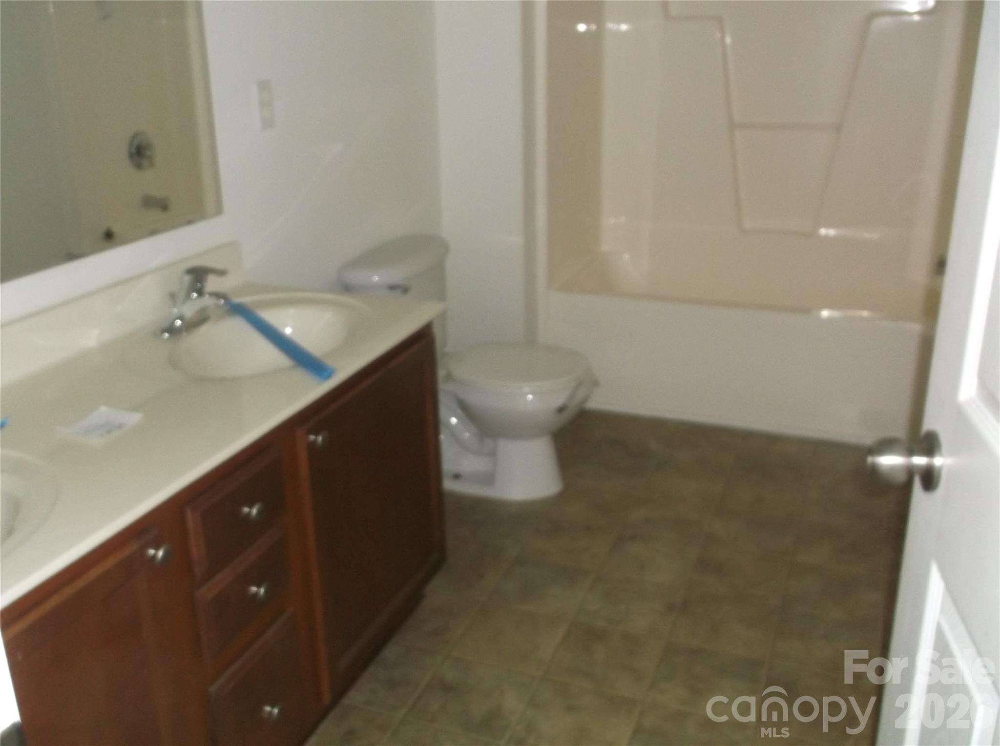 404 Smokehouse Lane Property Photo 10