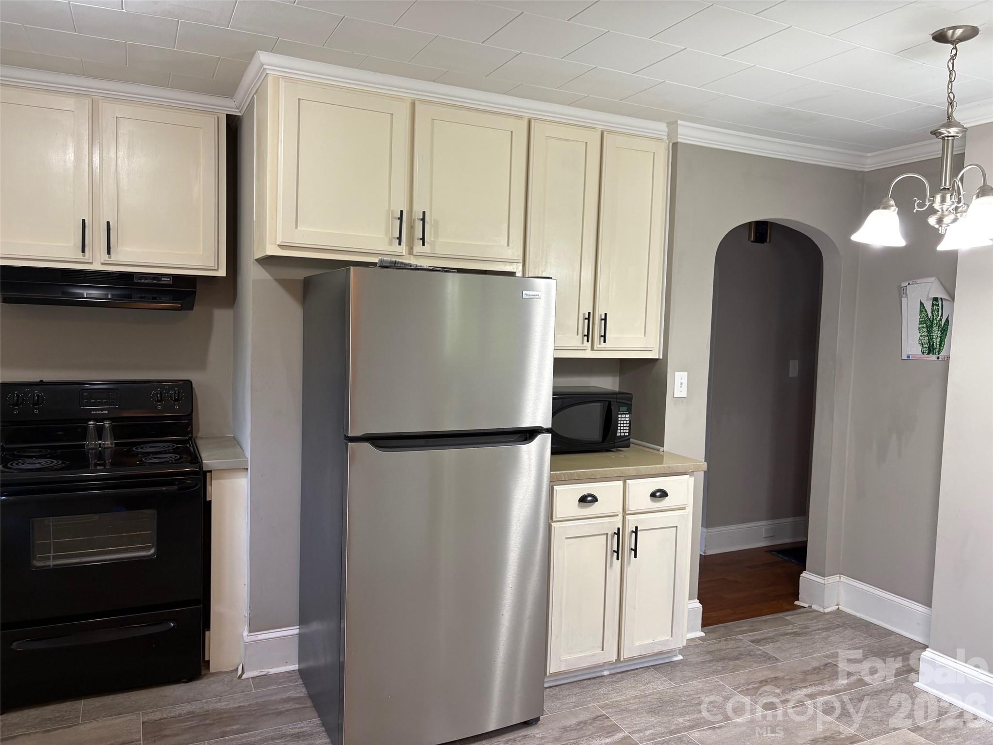 316 E Statesville Avenue Property Photo 13