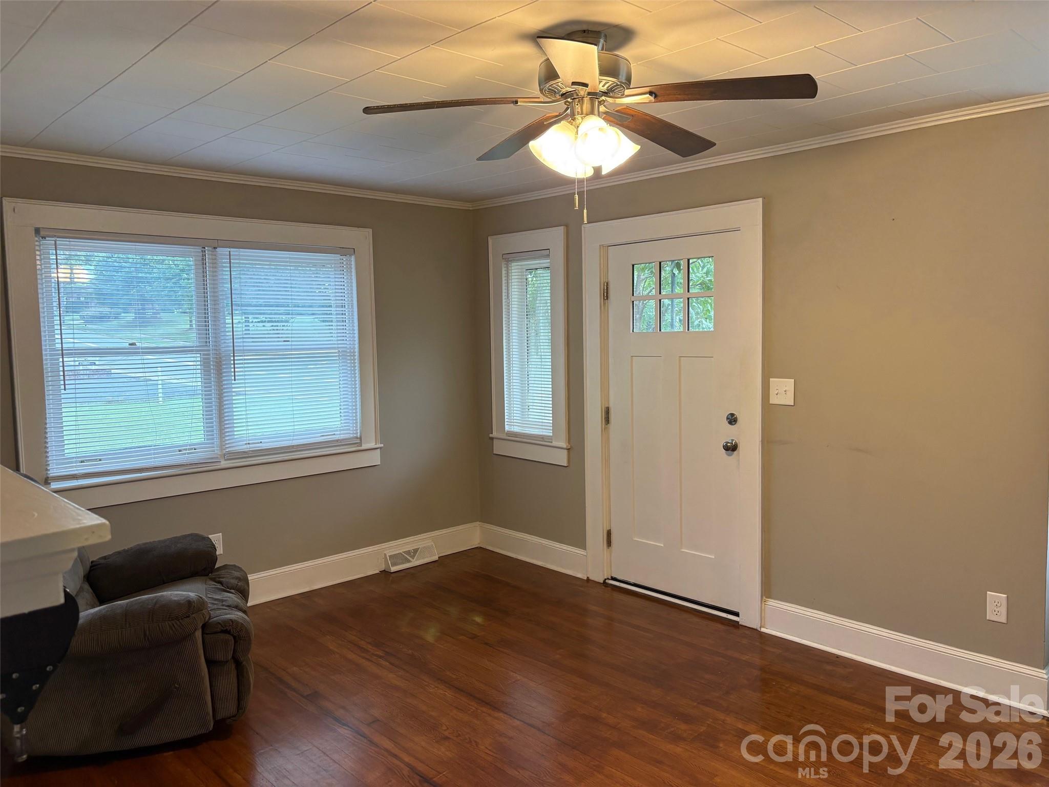 316 E Statesville Avenue Property Photo 23