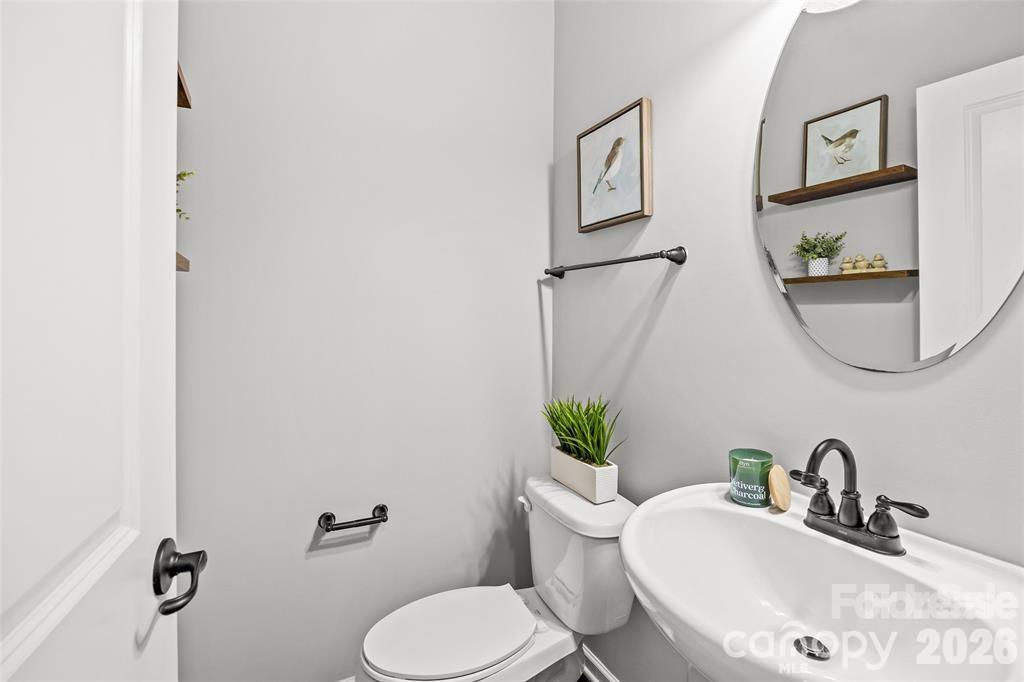 4008 Pinebrook Lane Property Photo 7
