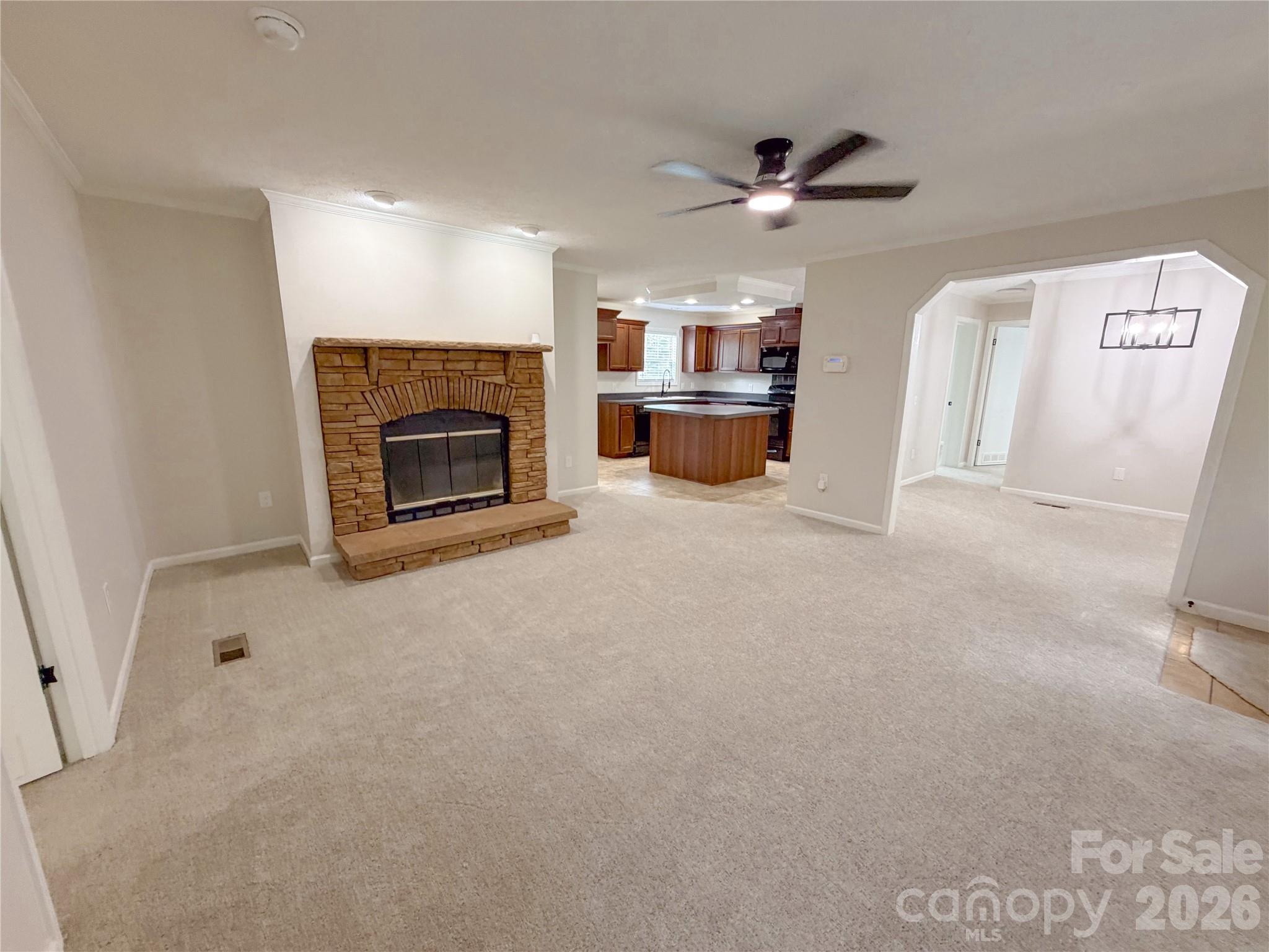 3556 Oakwood Avenue Property Photo 6