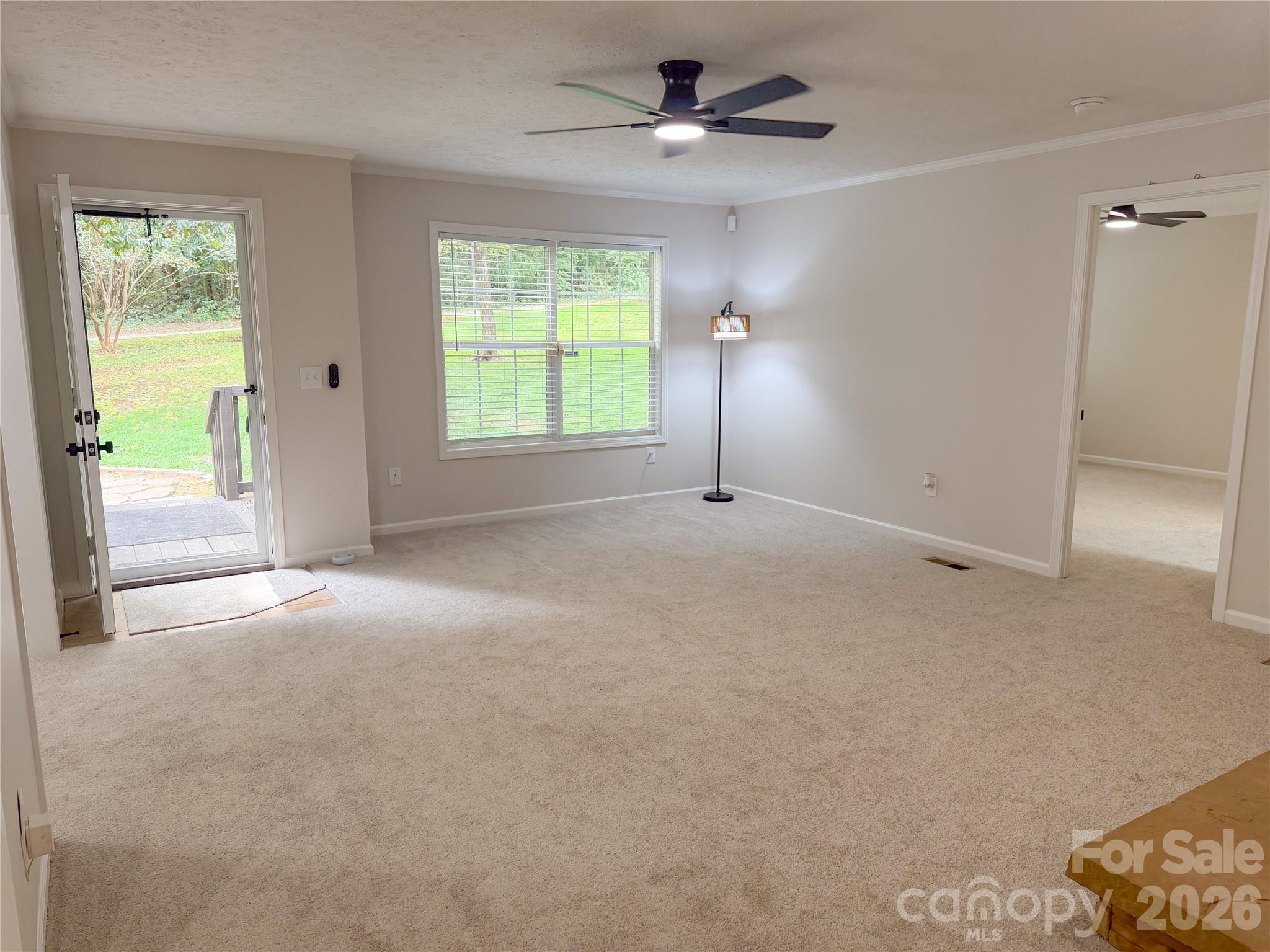 3556 Oakwood Avenue Property Photo 16