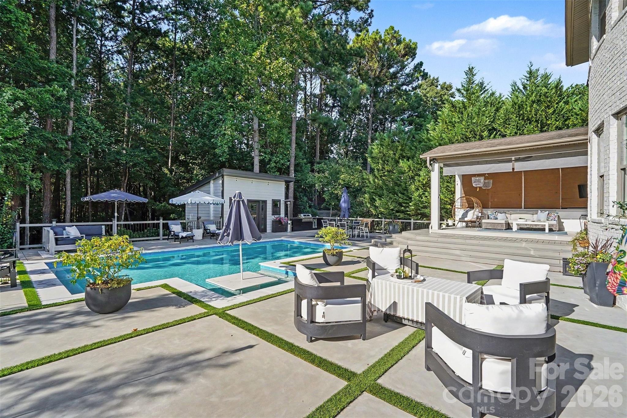 15304 Wyndham Oaks Drive Property Photo 5