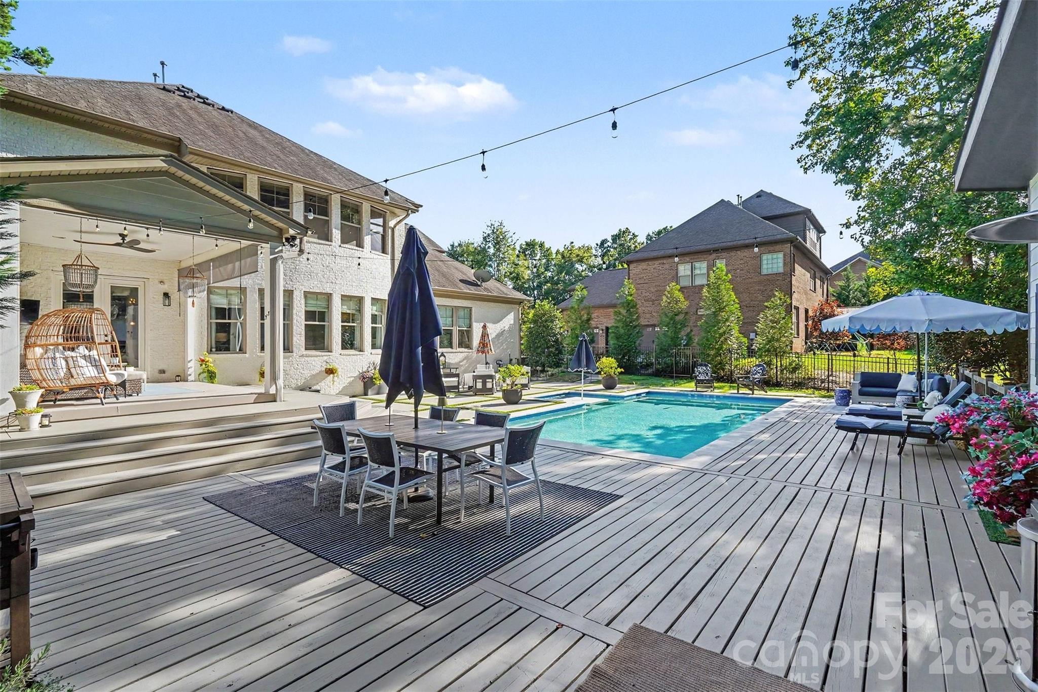 15304 Wyndham Oaks Drive Property Photo 11