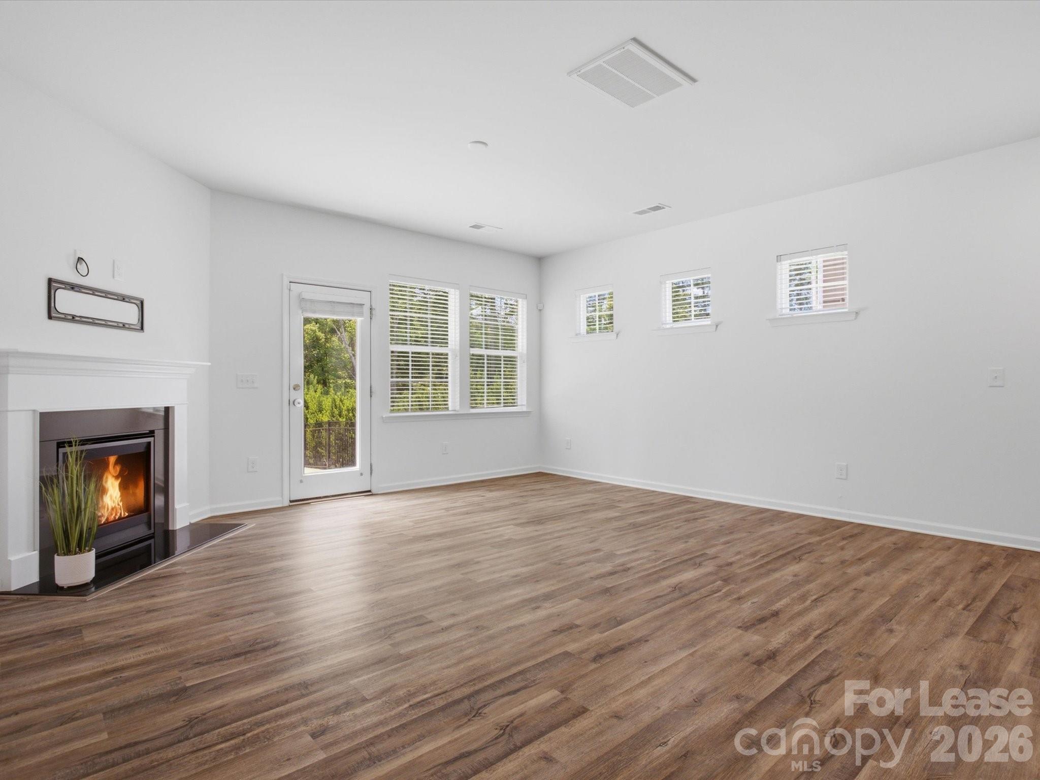 1012 Whipcord Drive Property Photo 9