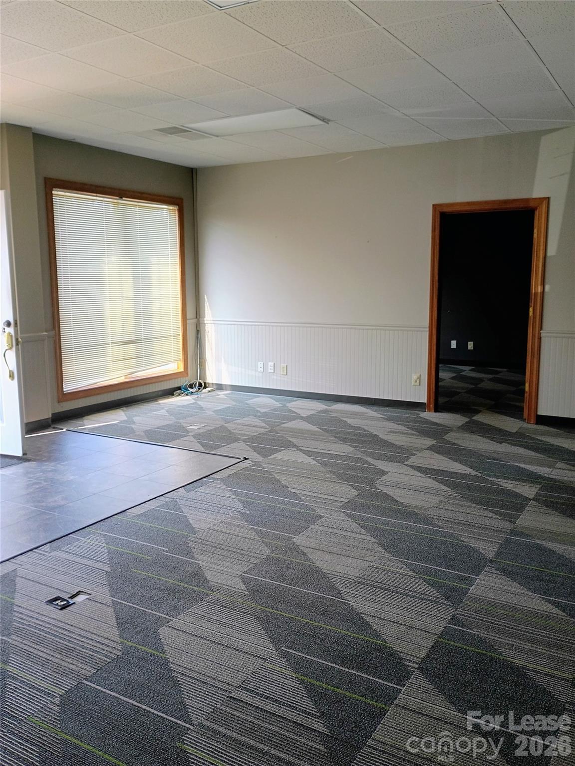542 Oak Street Property Photo 8