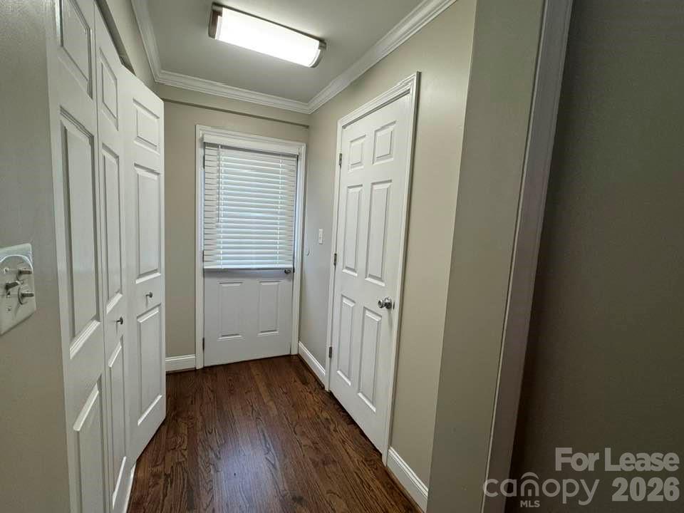 2401 Roslyn Avenue Property Photo 14