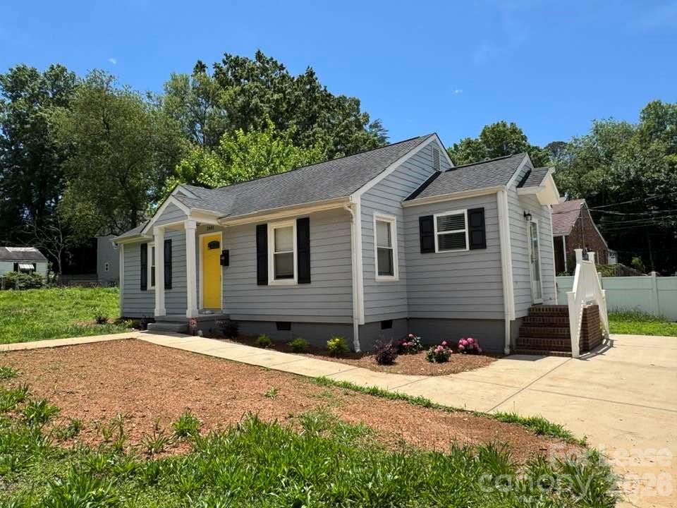 2401 Roslyn Avenue Property Photo 16