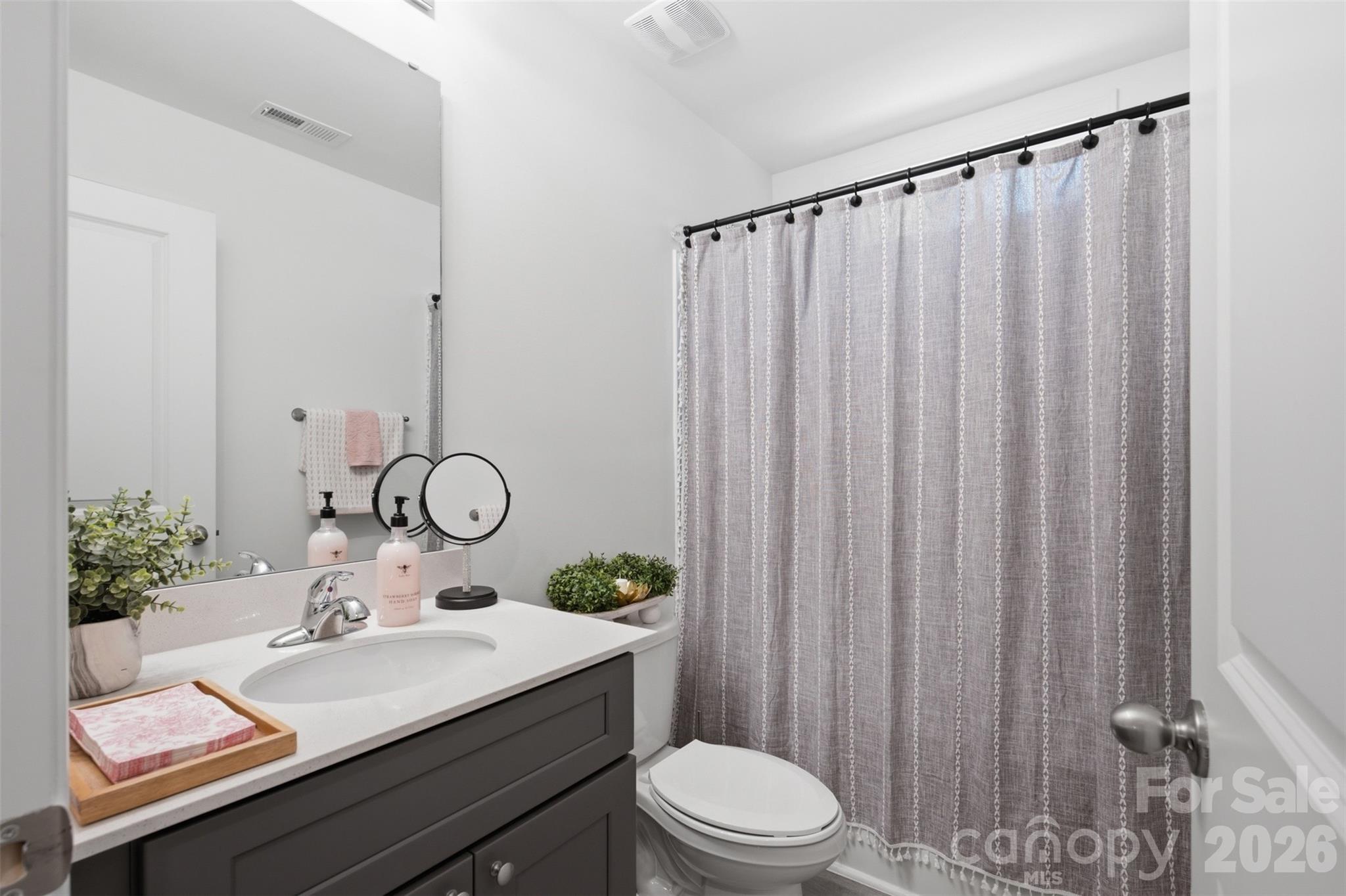 918 Brookwood Court Property Photo 18