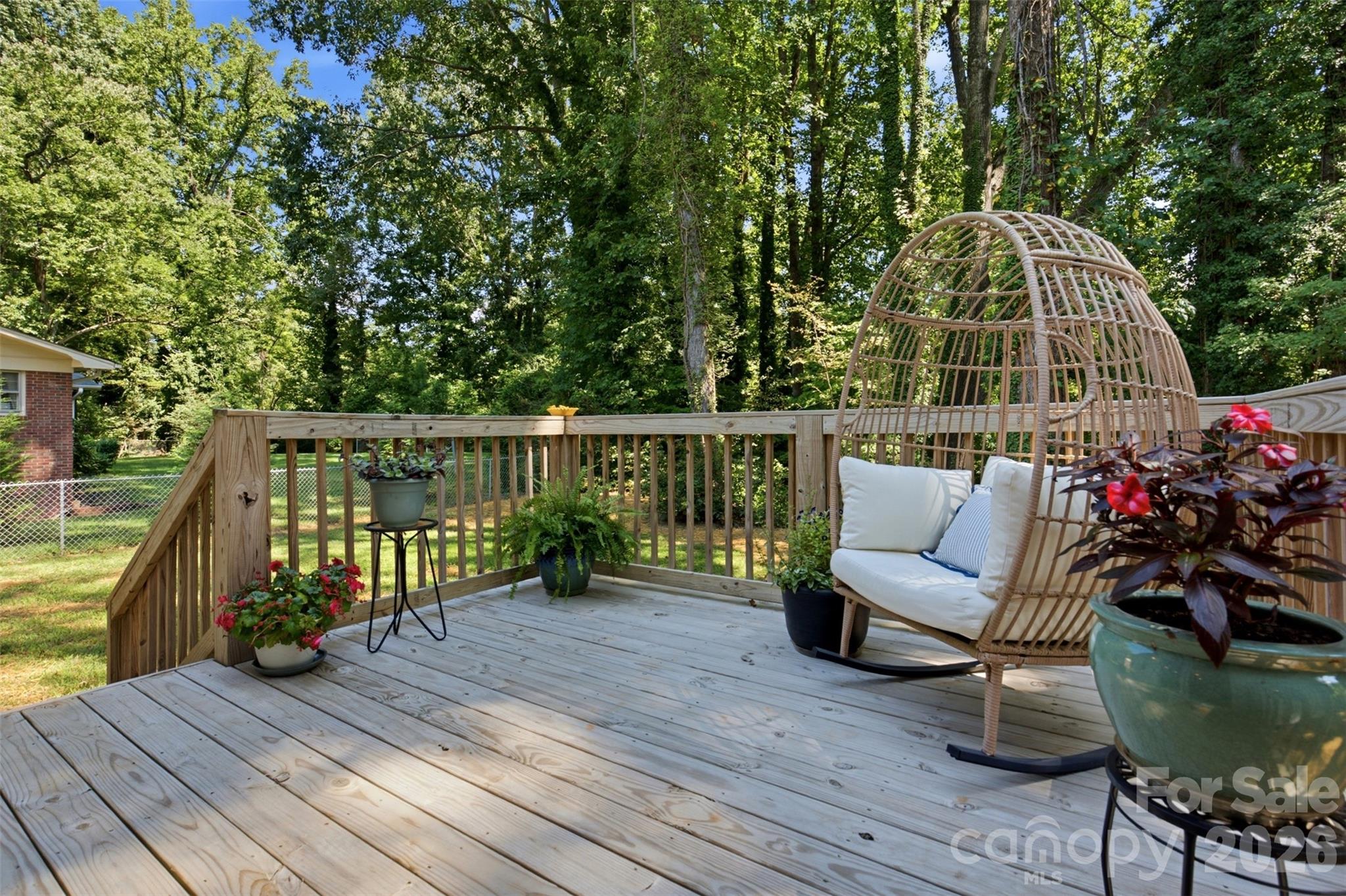 918 Brookwood Court Property Photo 23