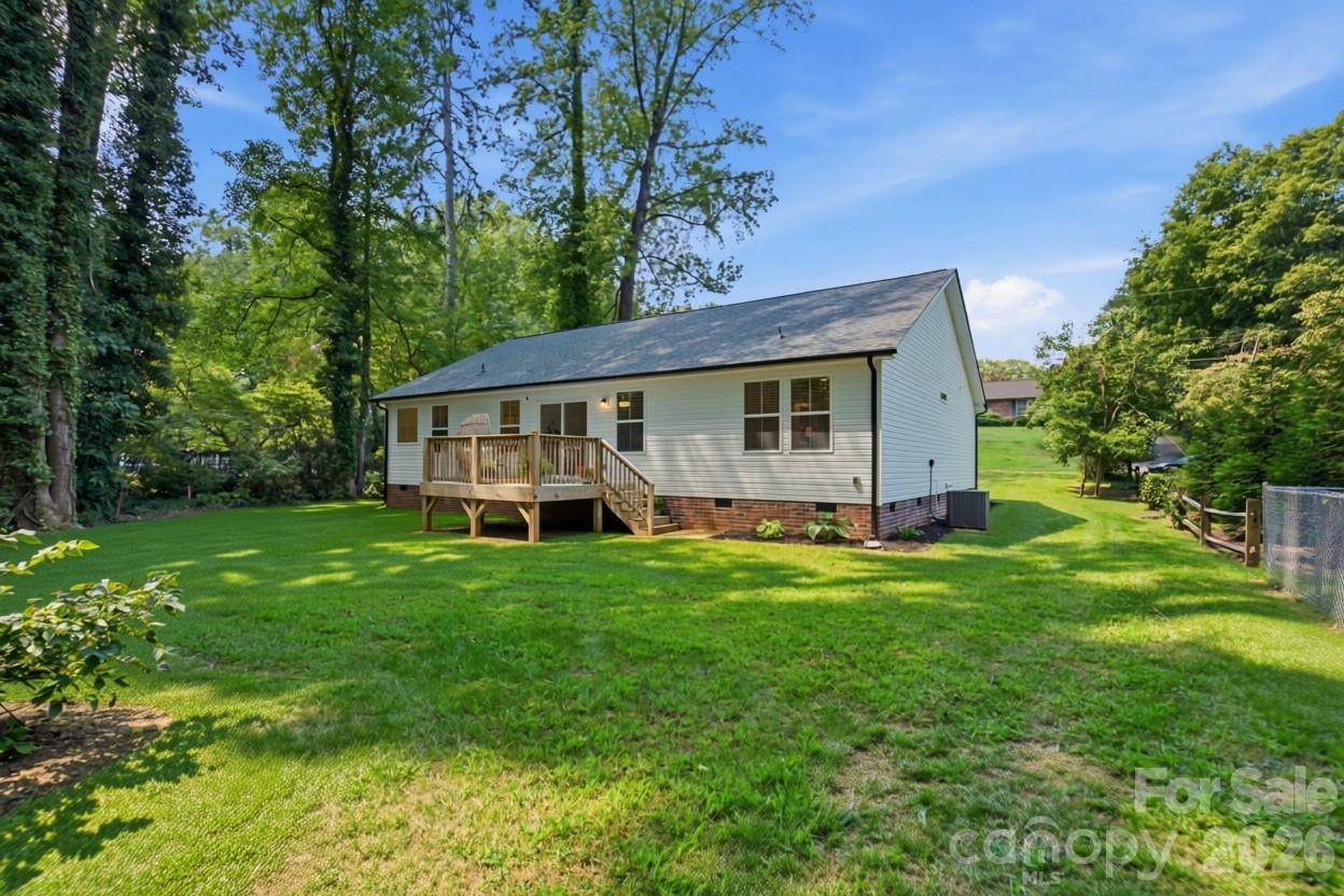 918 Brookwood Court Property Photo 27
