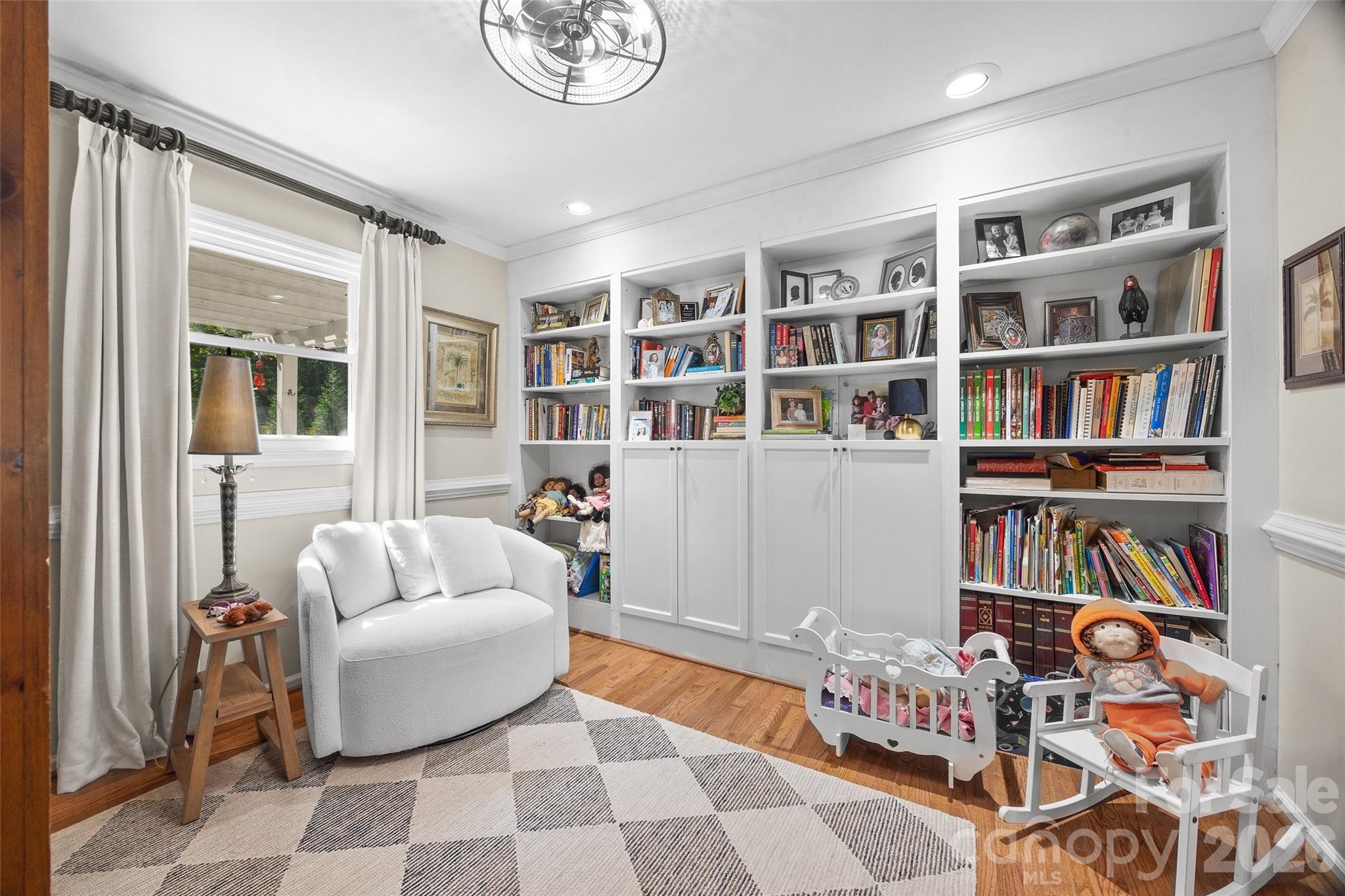 2251 Canberra Drive Property Photo 11