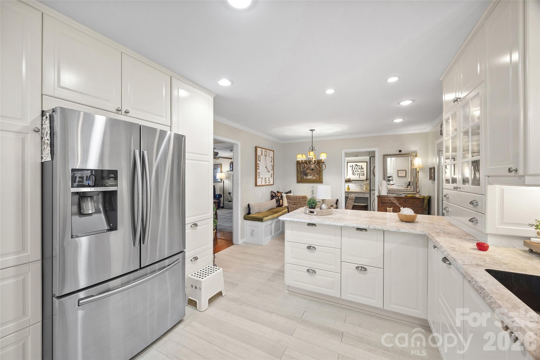 2251 Canberra Drive Property Photo 14