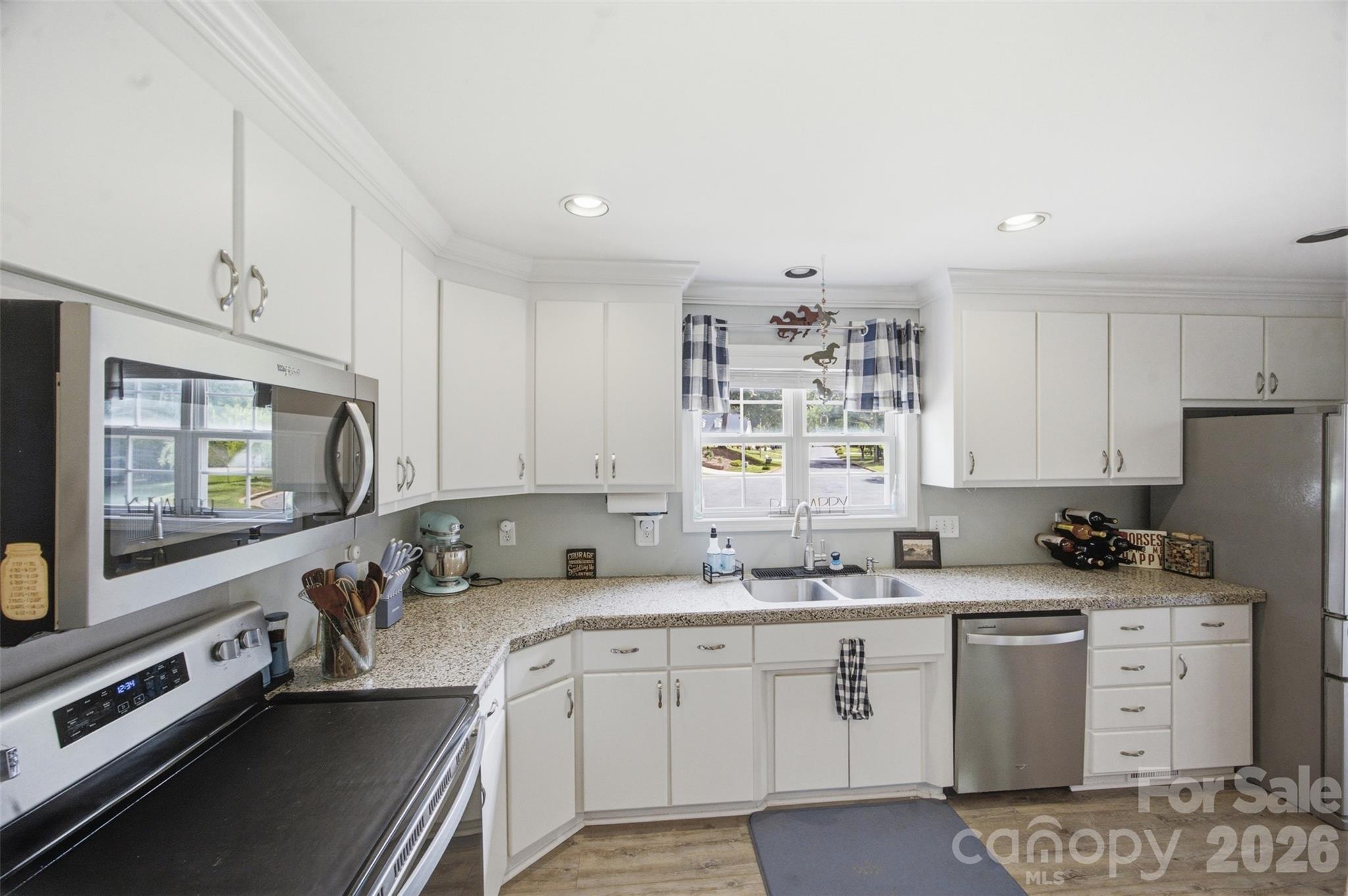 4203 Patriots Way Property Photo 9