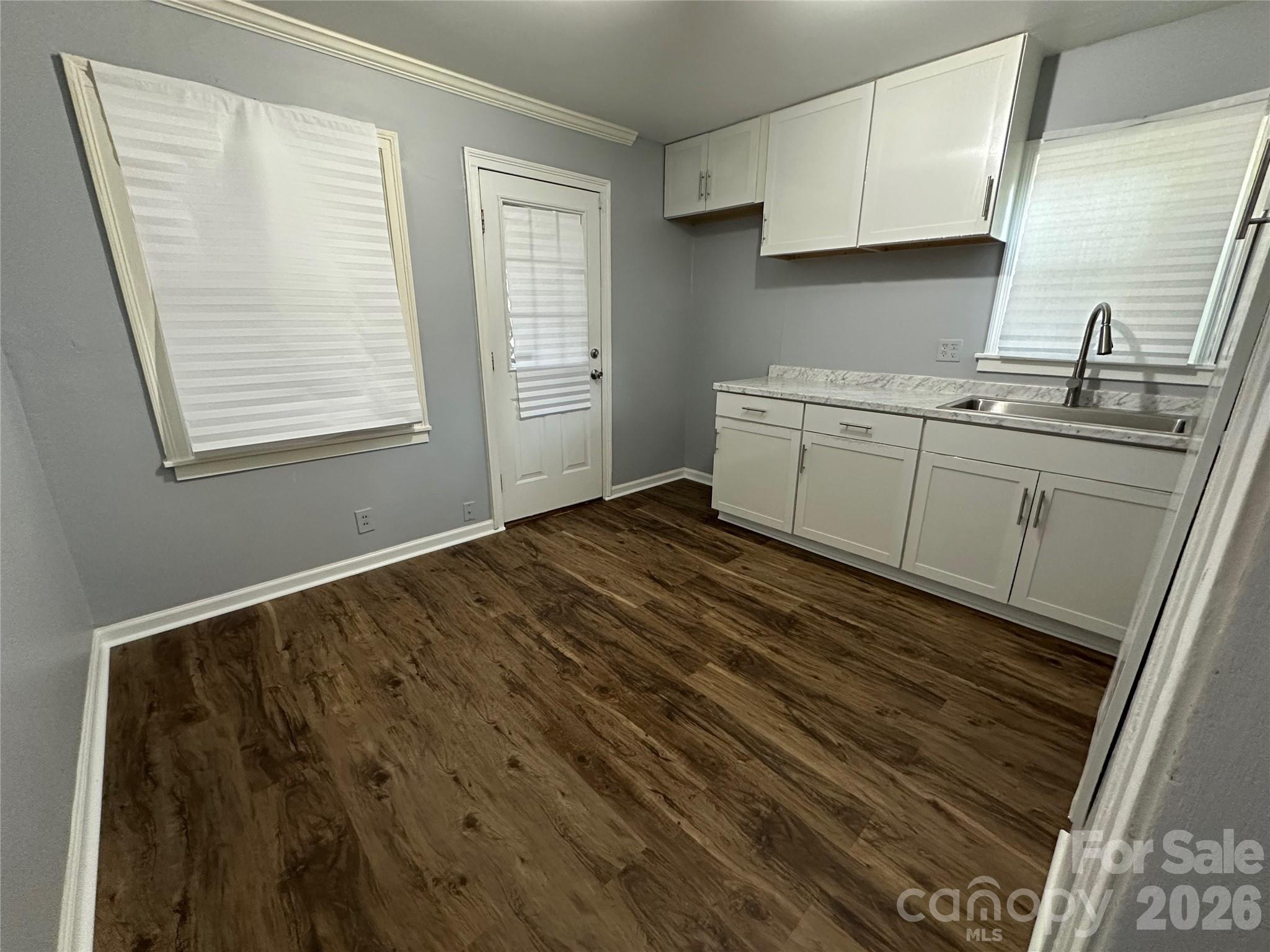 1012 Louise Road Property Photo 8