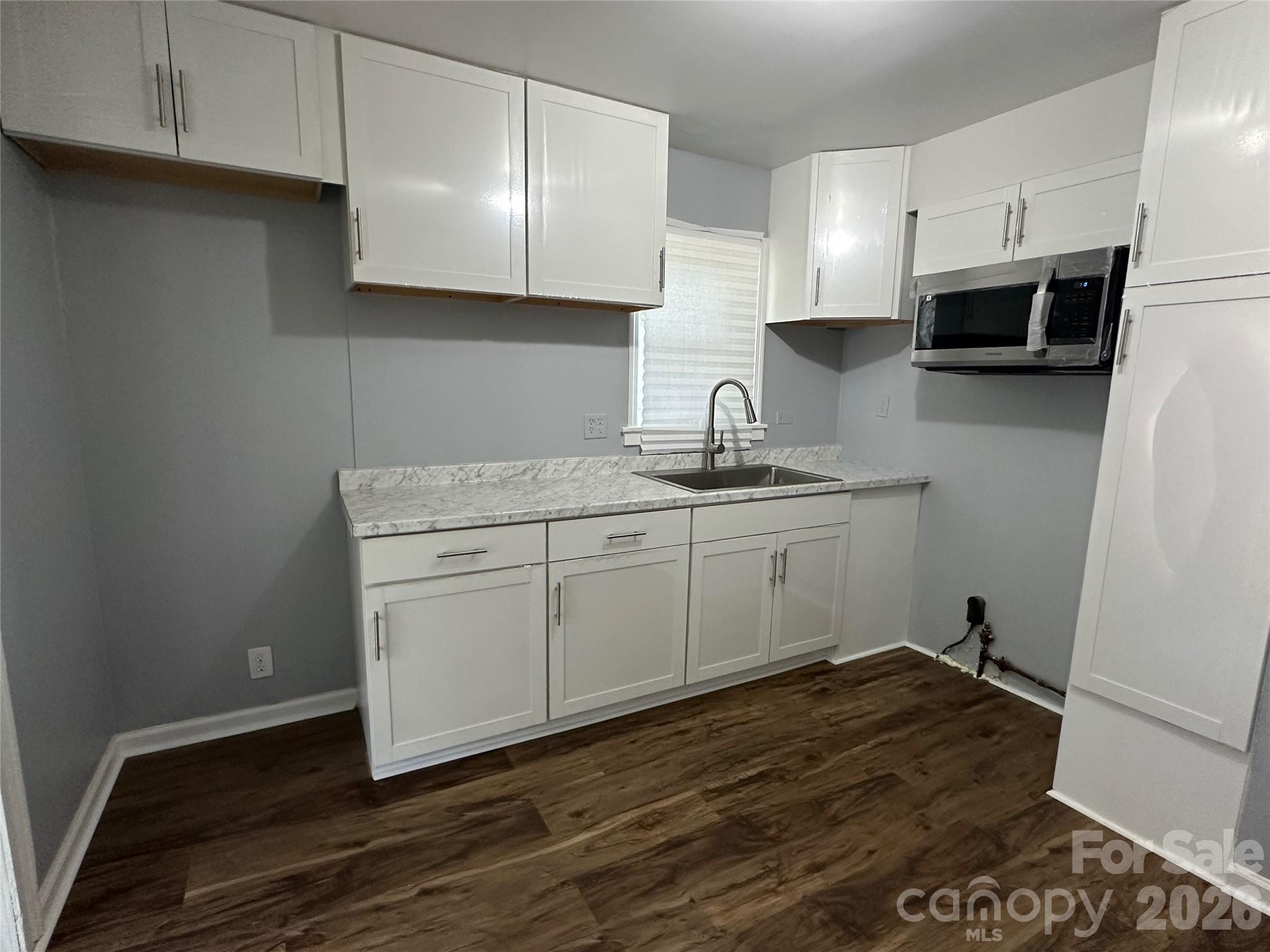 1012 Louise Road Property Photo 11