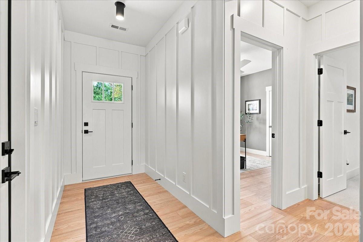 16 Marion Meadow Lane Property Photo 4