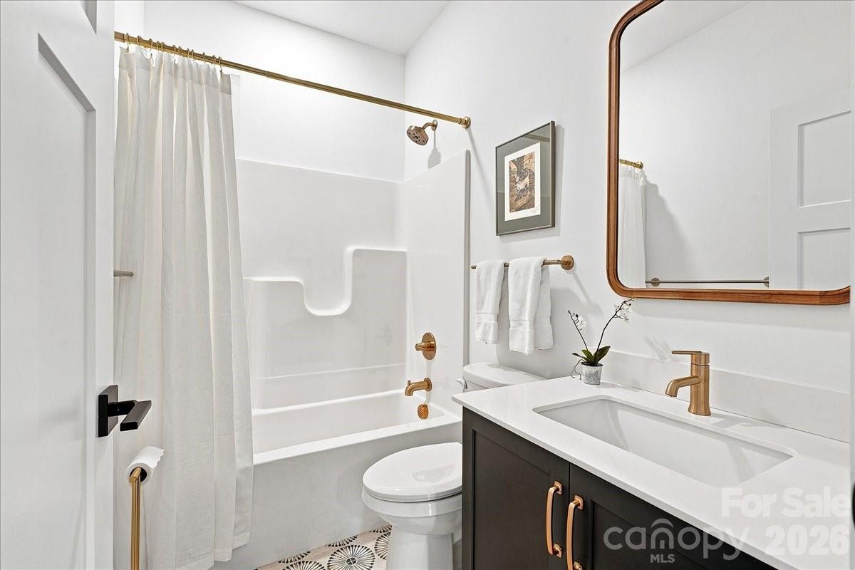 16 Marion Meadow Lane Property Photo 7