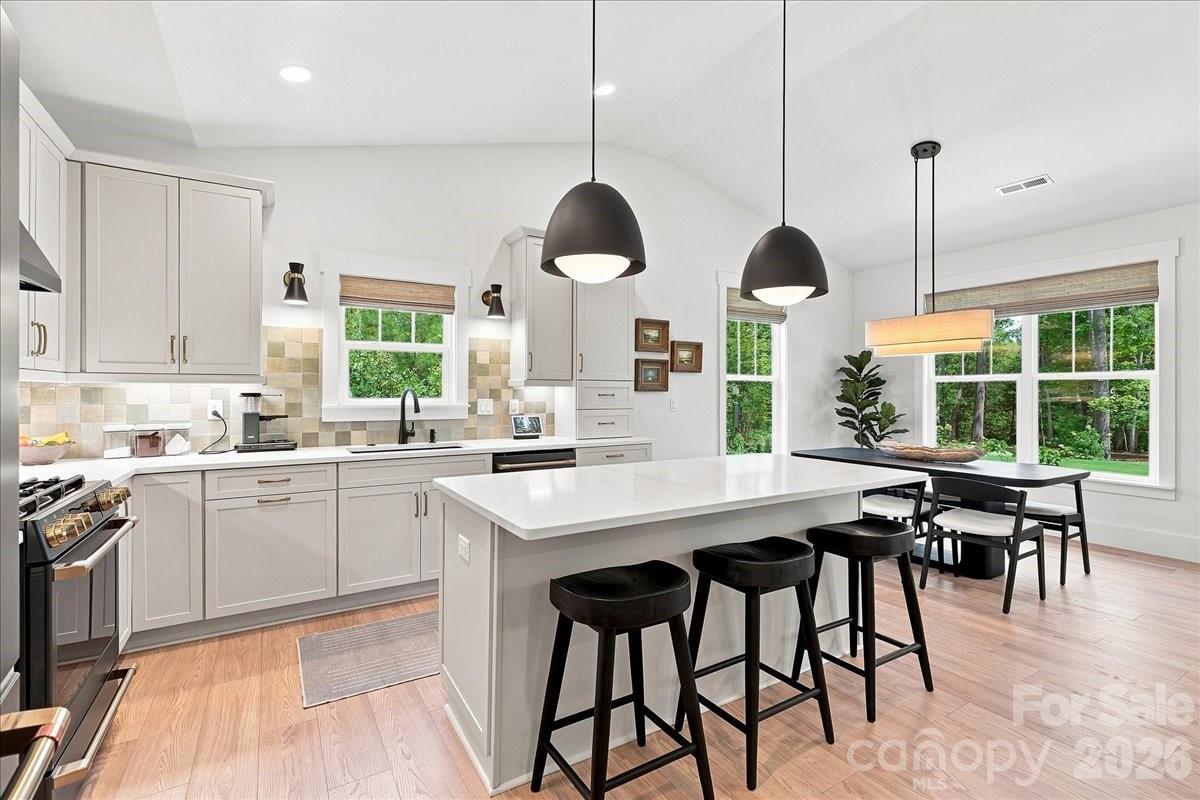 16 Marion Meadow Lane Property Photo 10