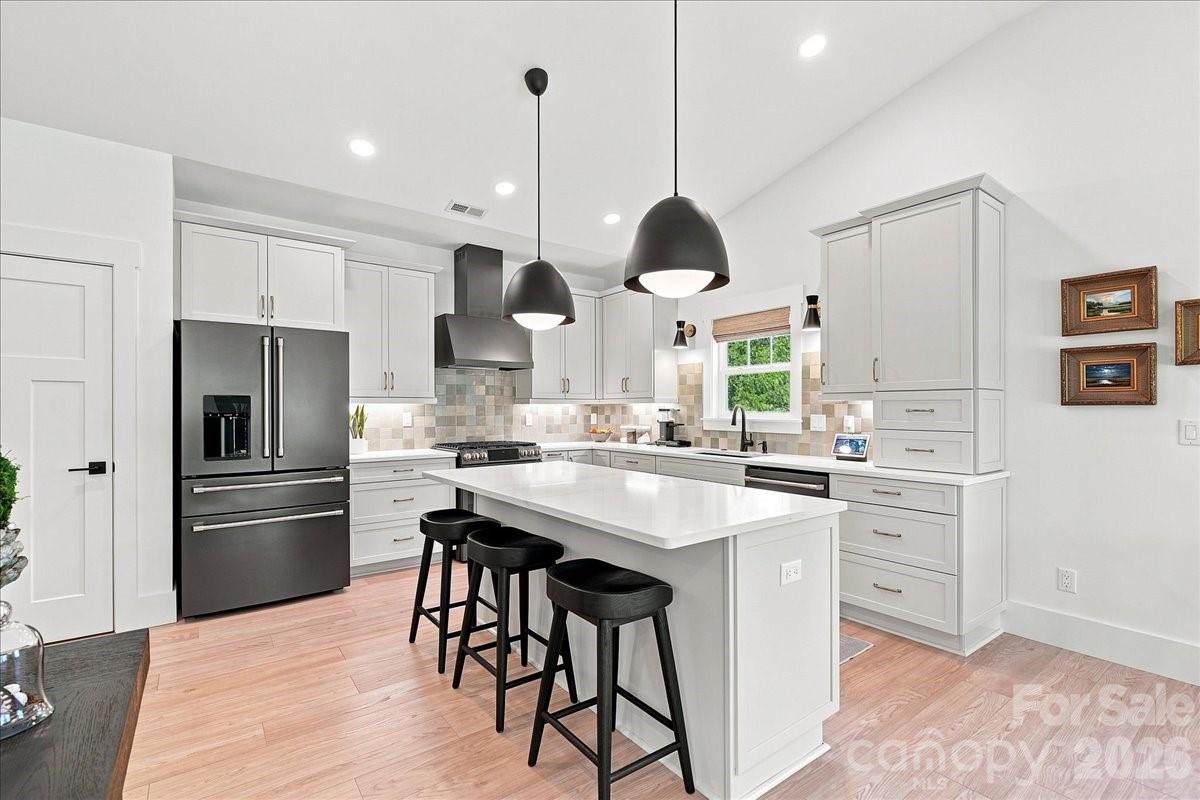 16 Marion Meadow Lane Property Photo 12