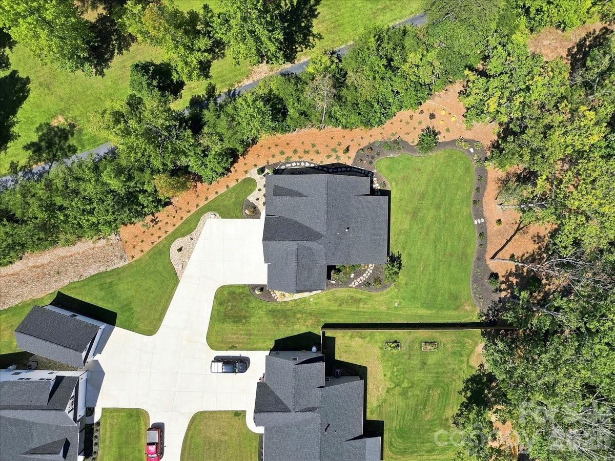 16 Marion Meadow Lane Property Photo 43