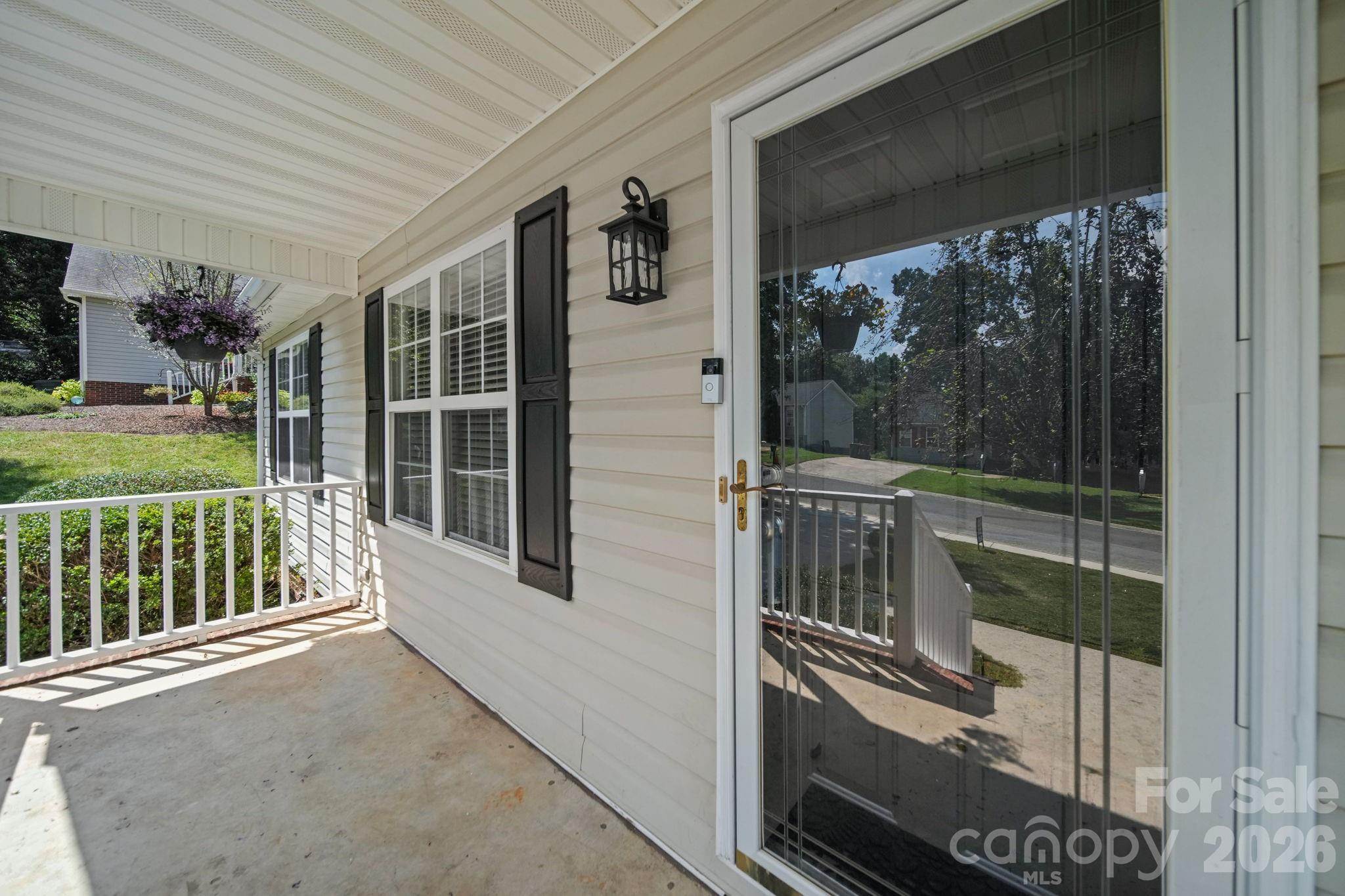 2425 Red Tip Drive Property Photo 6