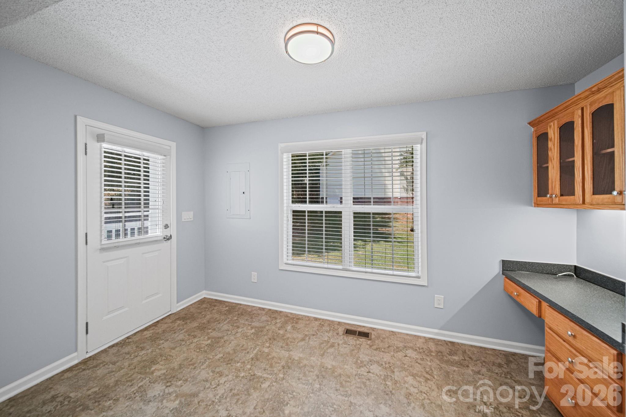 2425 Red Tip Drive Property Photo 17