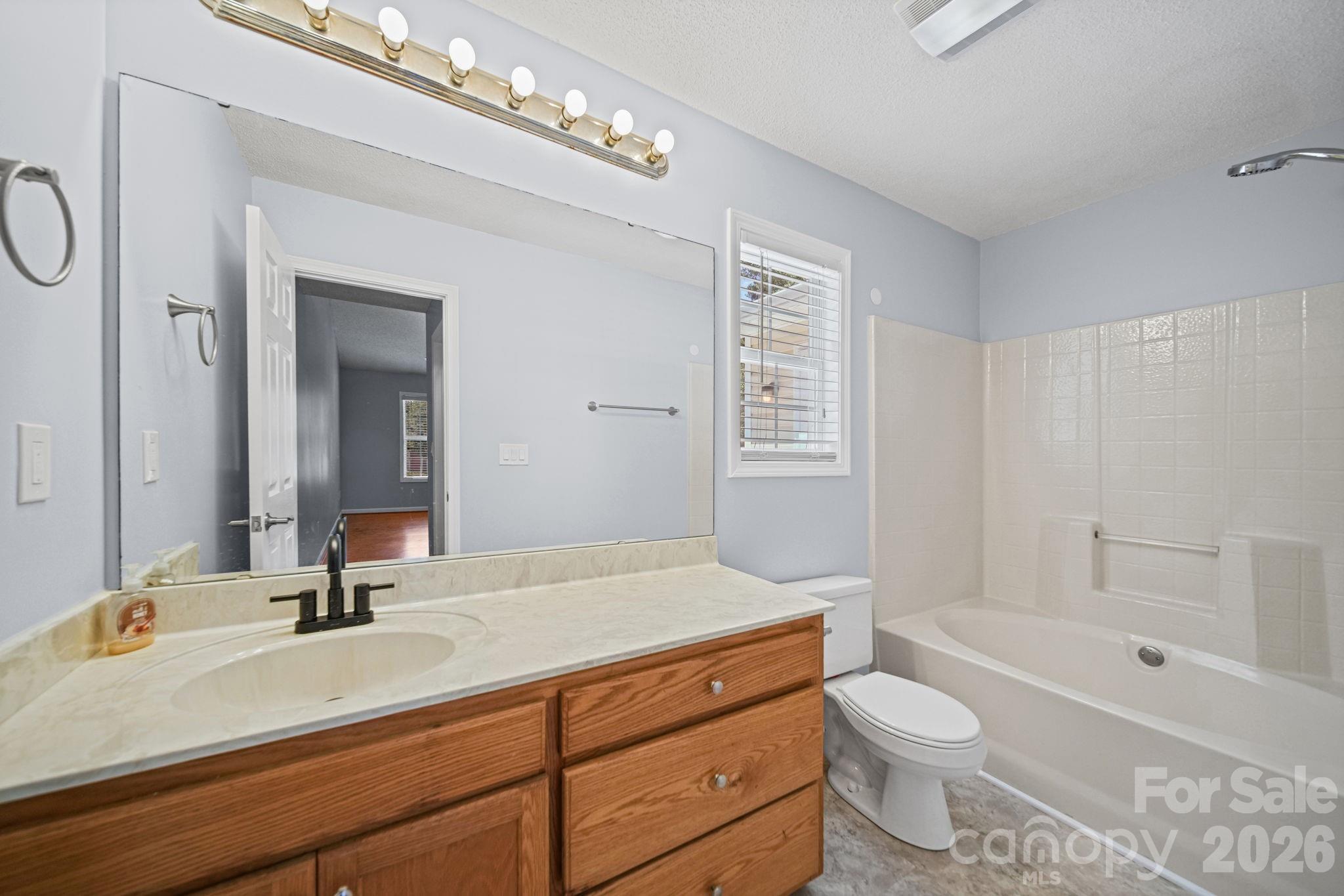2425 Red Tip Drive Property Photo 24