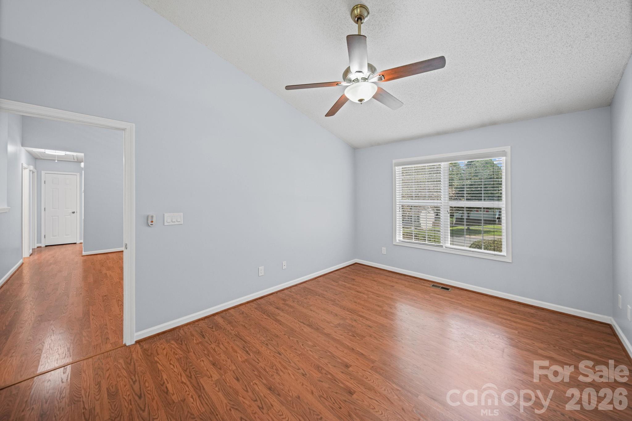 2425 Red Tip Drive Property Photo 32