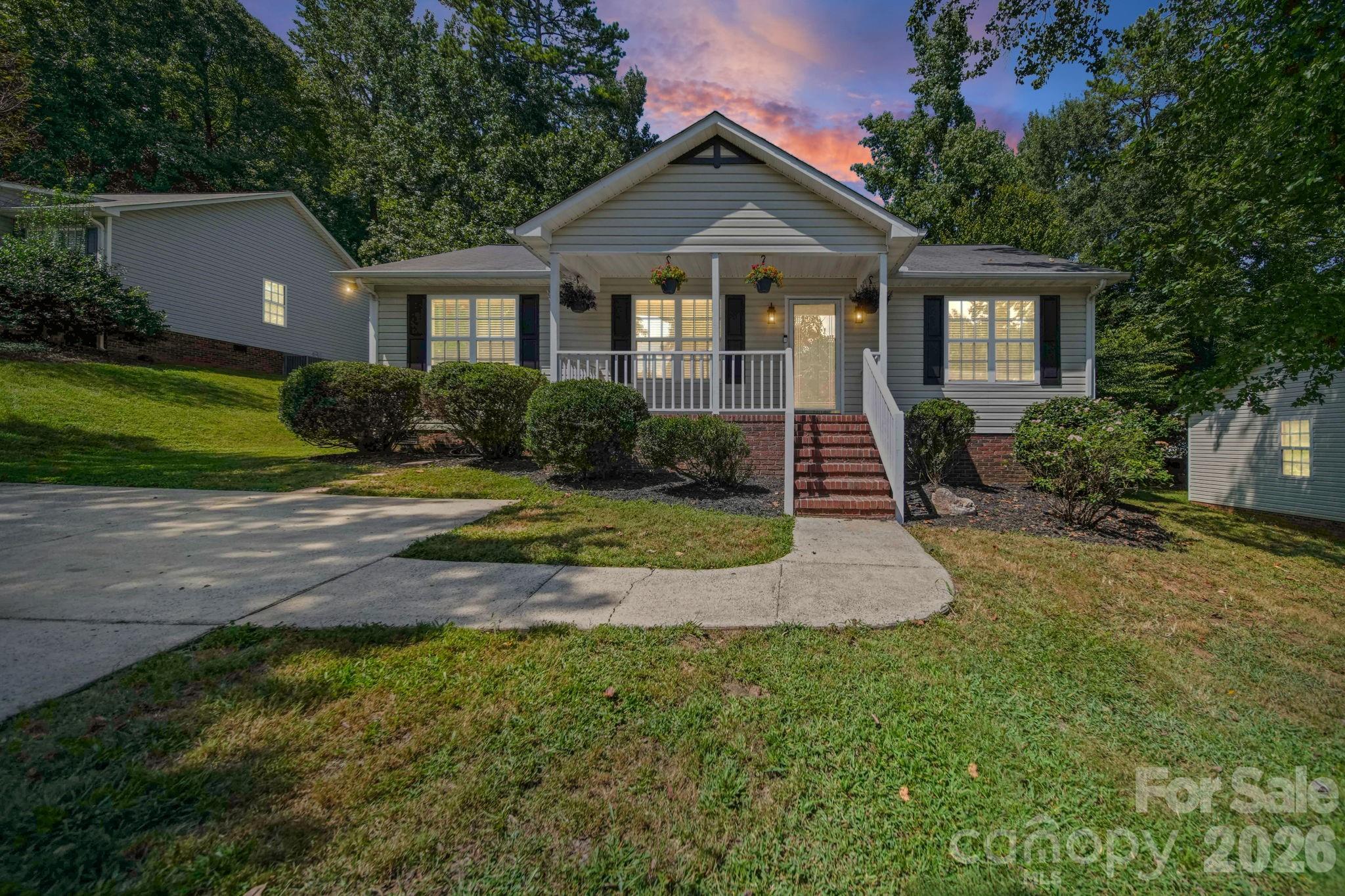 2425 Red Tip Drive Property Photo 35