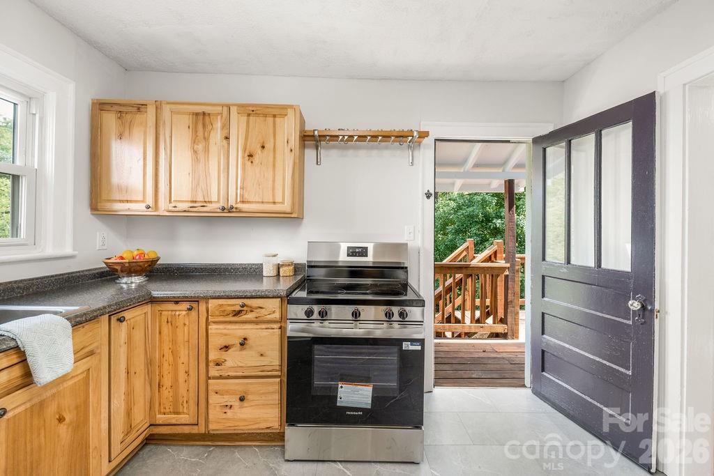 462 Sand Hill Road Property Photo 9
