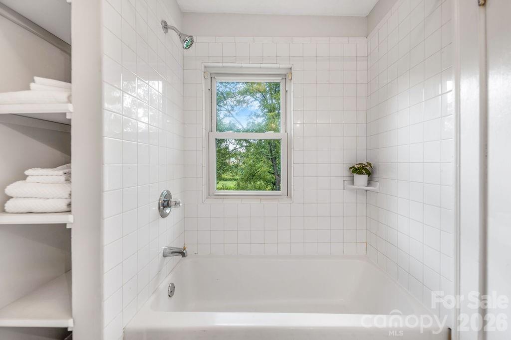 462 Sand Hill Road Property Photo 17