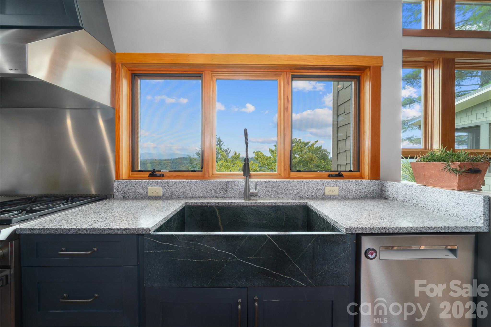 712 Frank Rector Road Property Photo 15