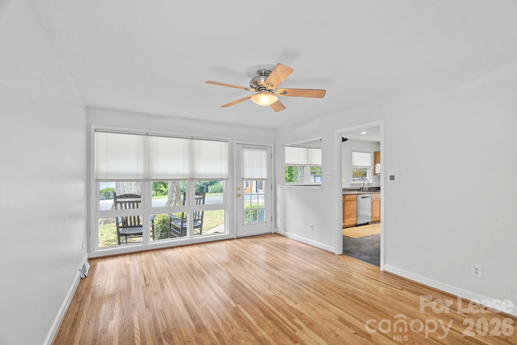 4231 Mantle Court Property Photo 3