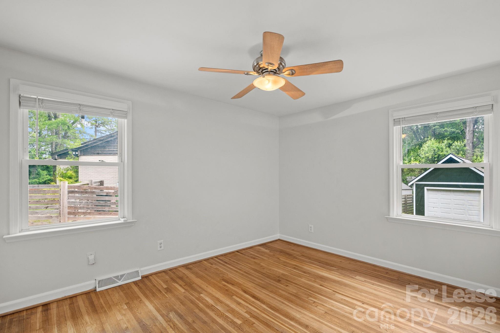 4231 Mantle Court Property Photo 10