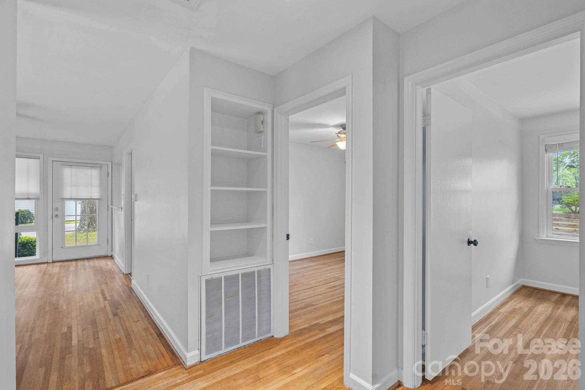 4231 Mantle Court Property Photo 12