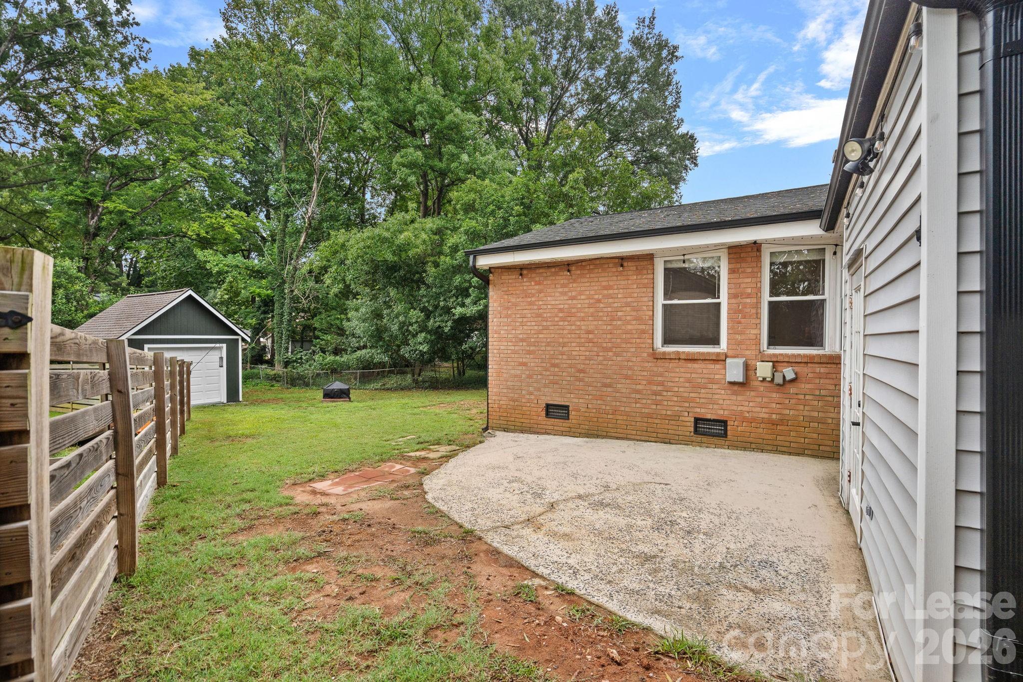 4231 Mantle Court Property Photo 15