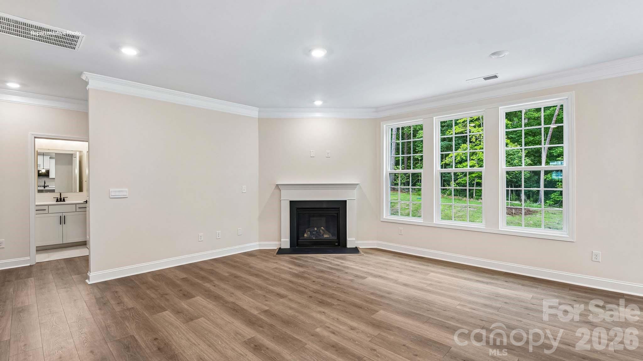 2863 Atwater Pond Circle Property Photo 3