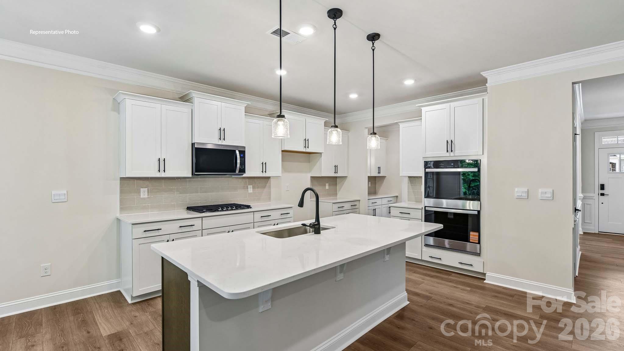 2863 Atwater Pond Circle Property Photo 11
