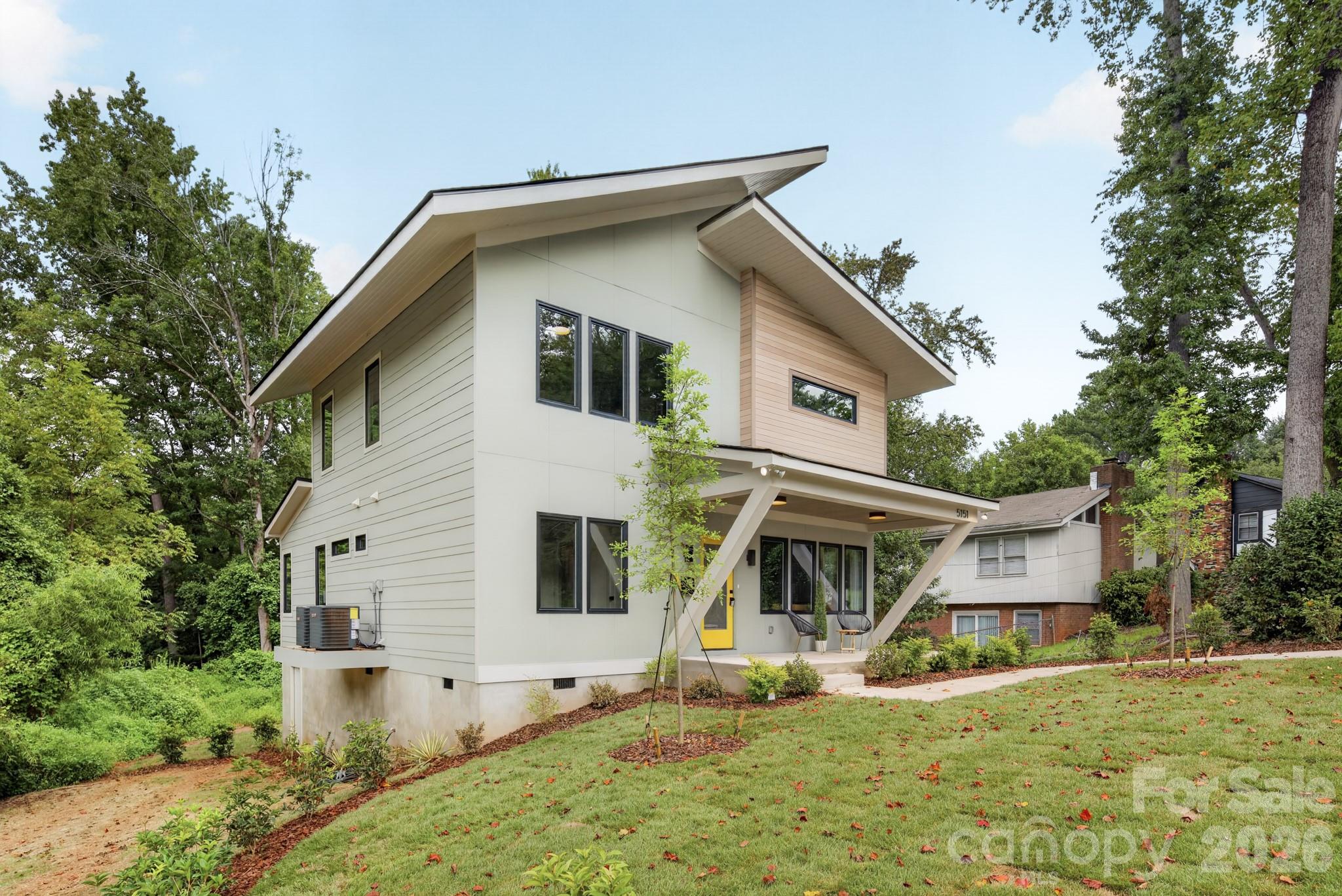 5151 Grafton Drive Property Photo 3