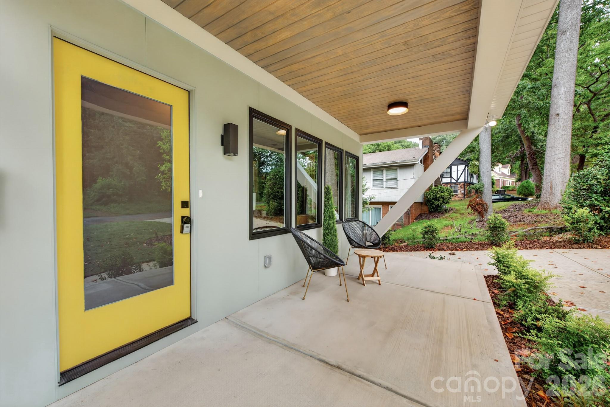 5151 Grafton Drive Property Photo 4