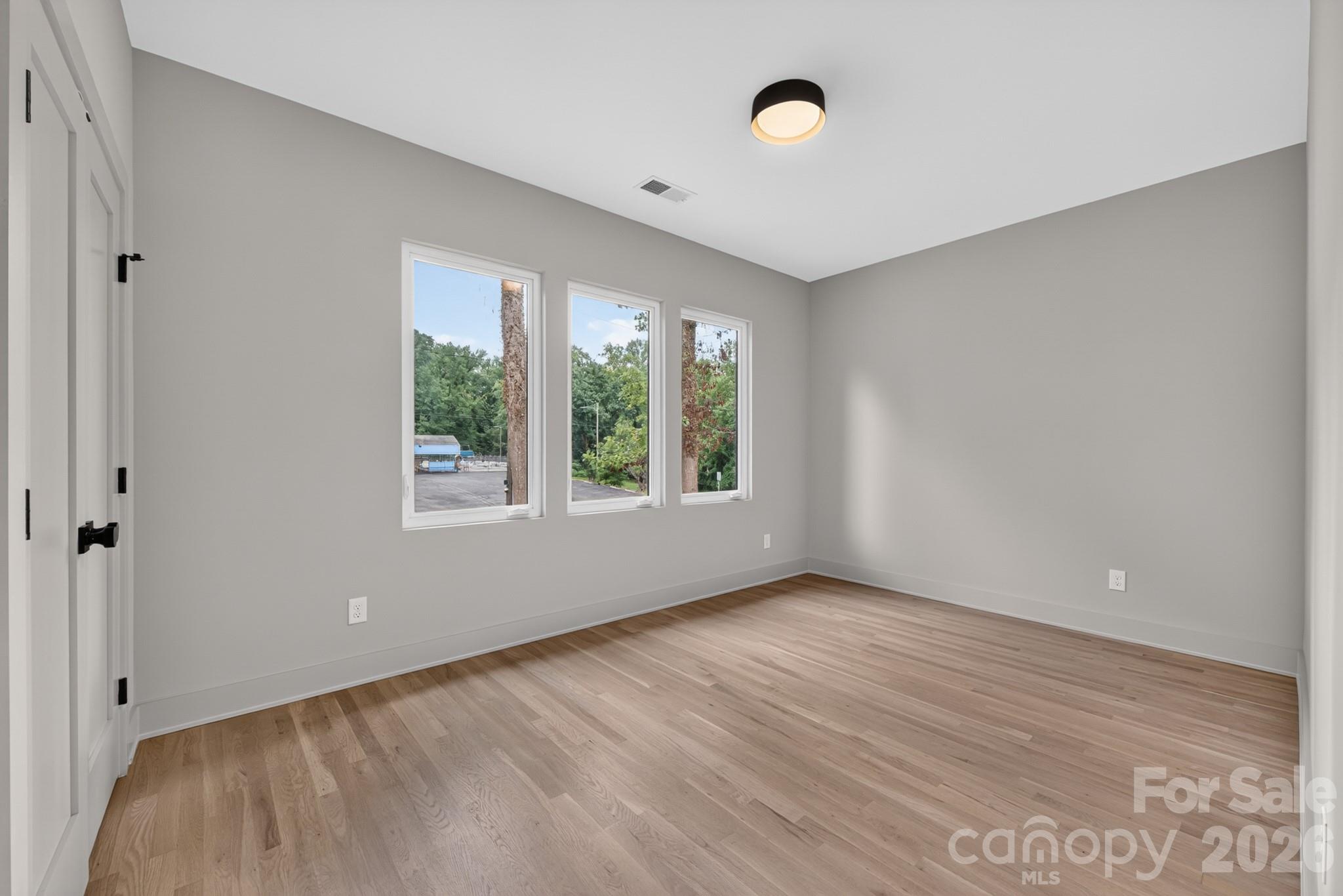 5151 Grafton Drive Property Photo 37