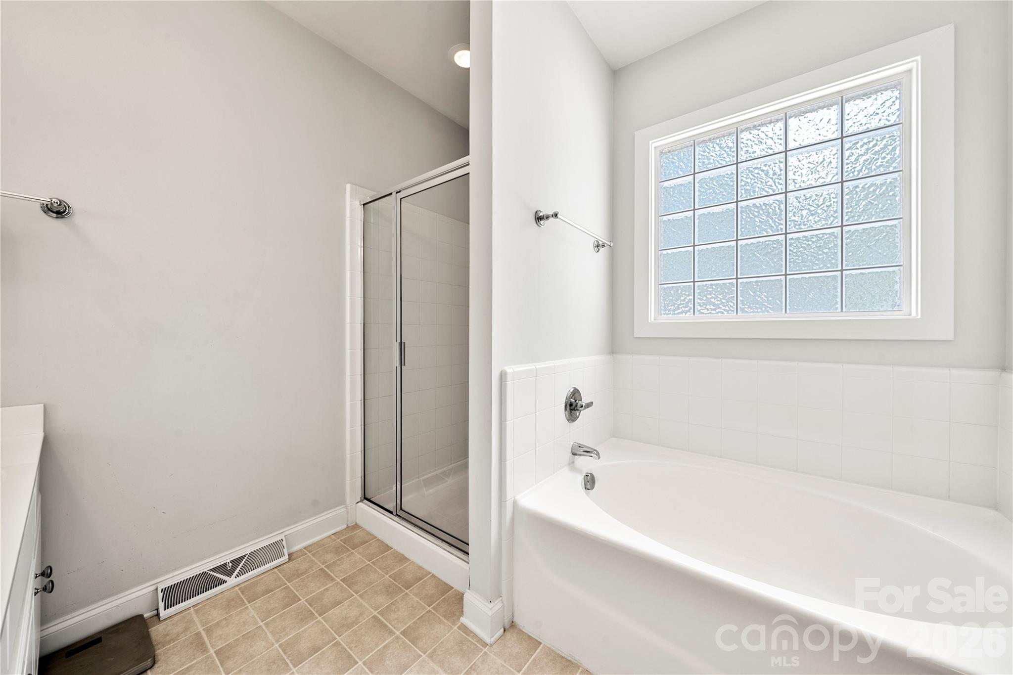 1255 Shadow Bend Drive Property Photo 25