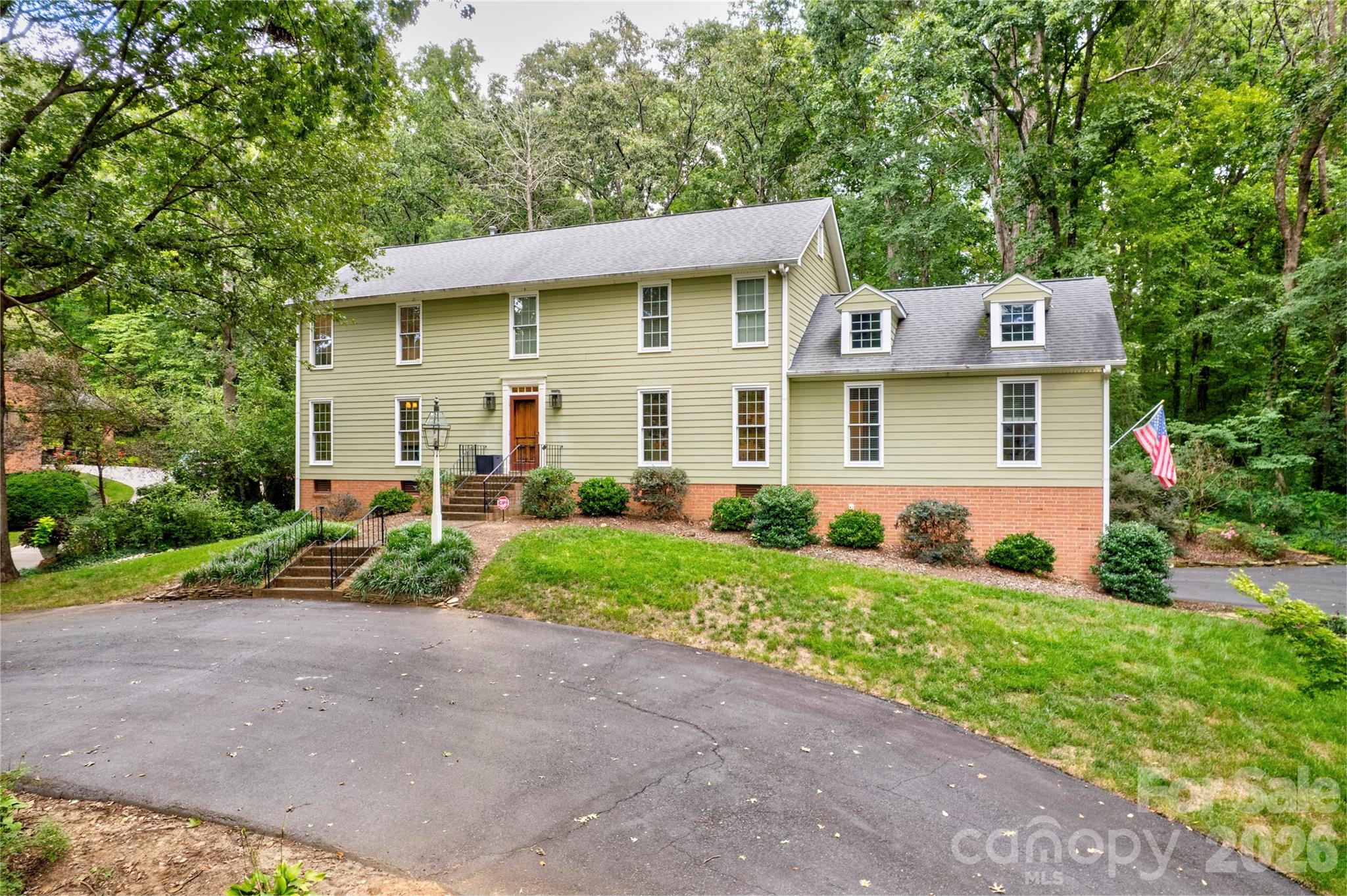 215 Bethel Drive Property Photo 1